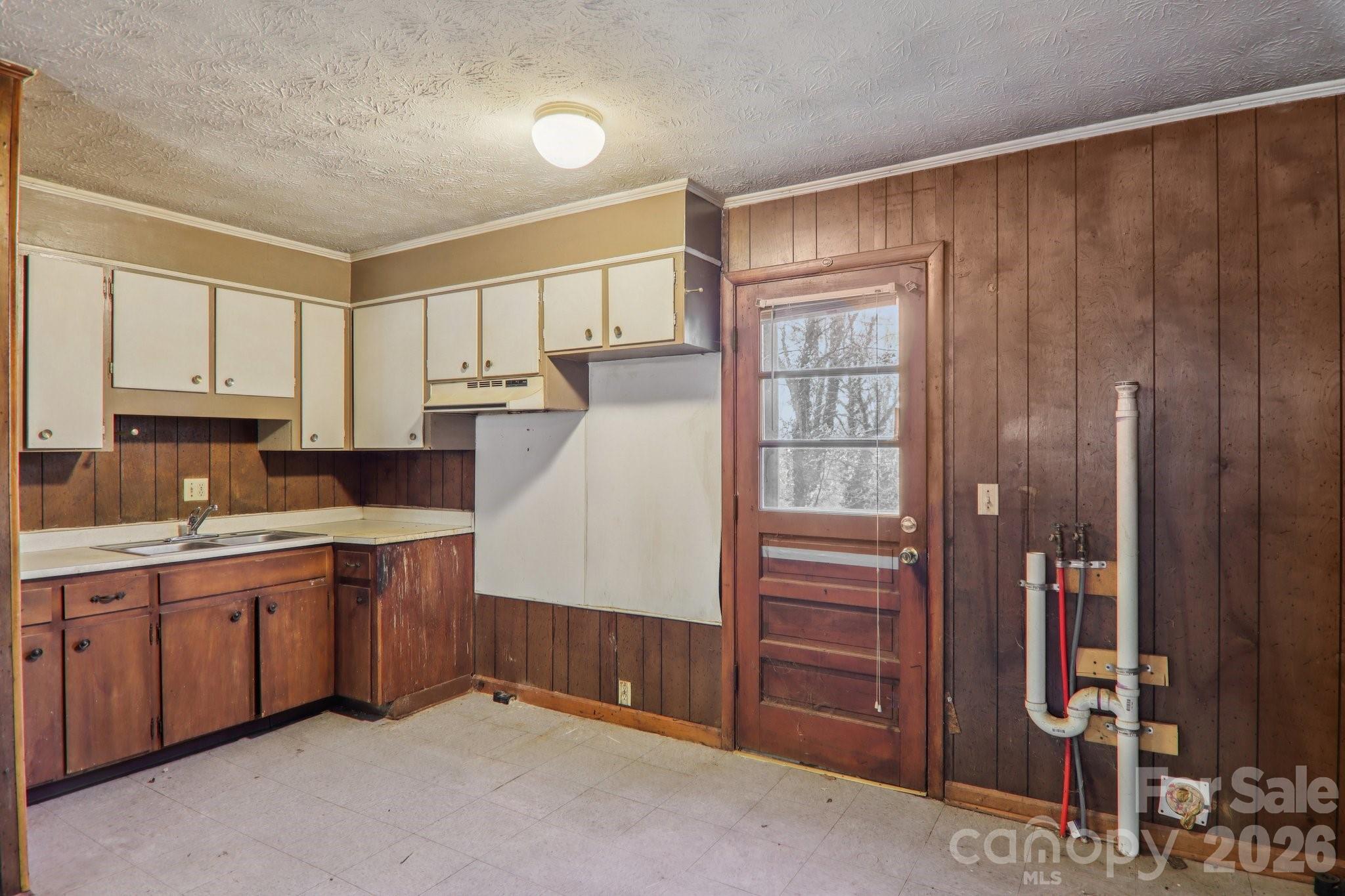 71,73,75 Forest Drive Property Photo 12