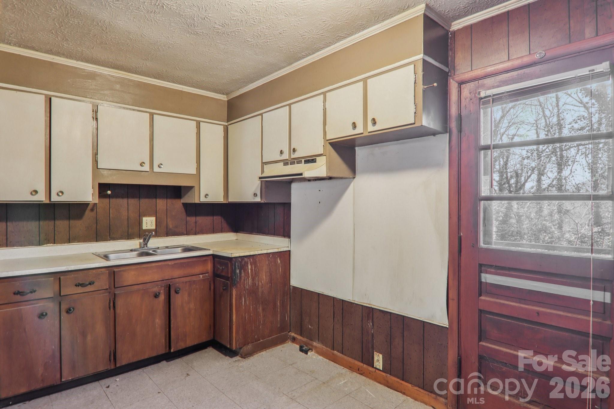 71,73,75 Forest Drive Property Photo 13
