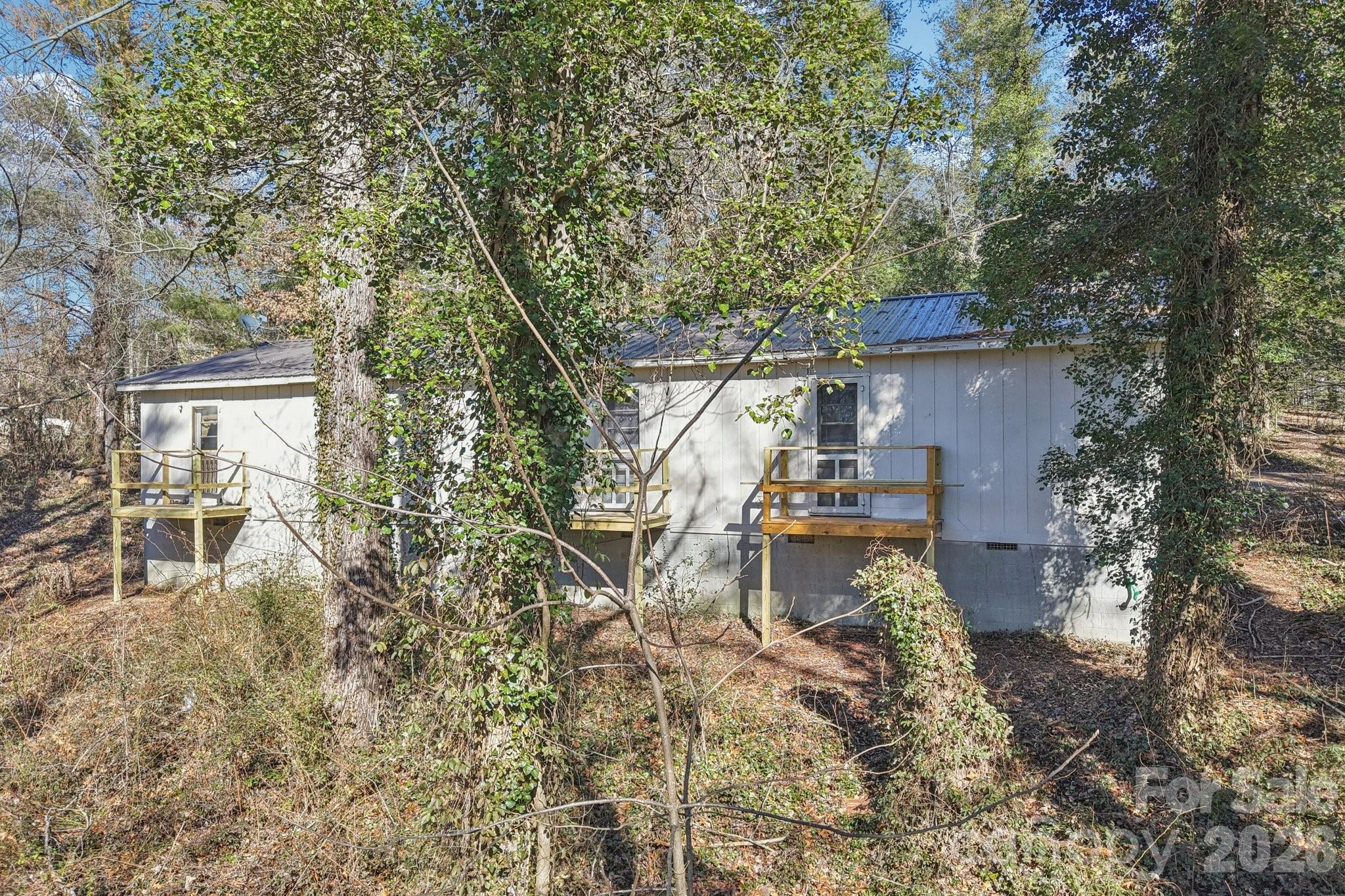 71,73,75 Forest Drive Property Photo 22