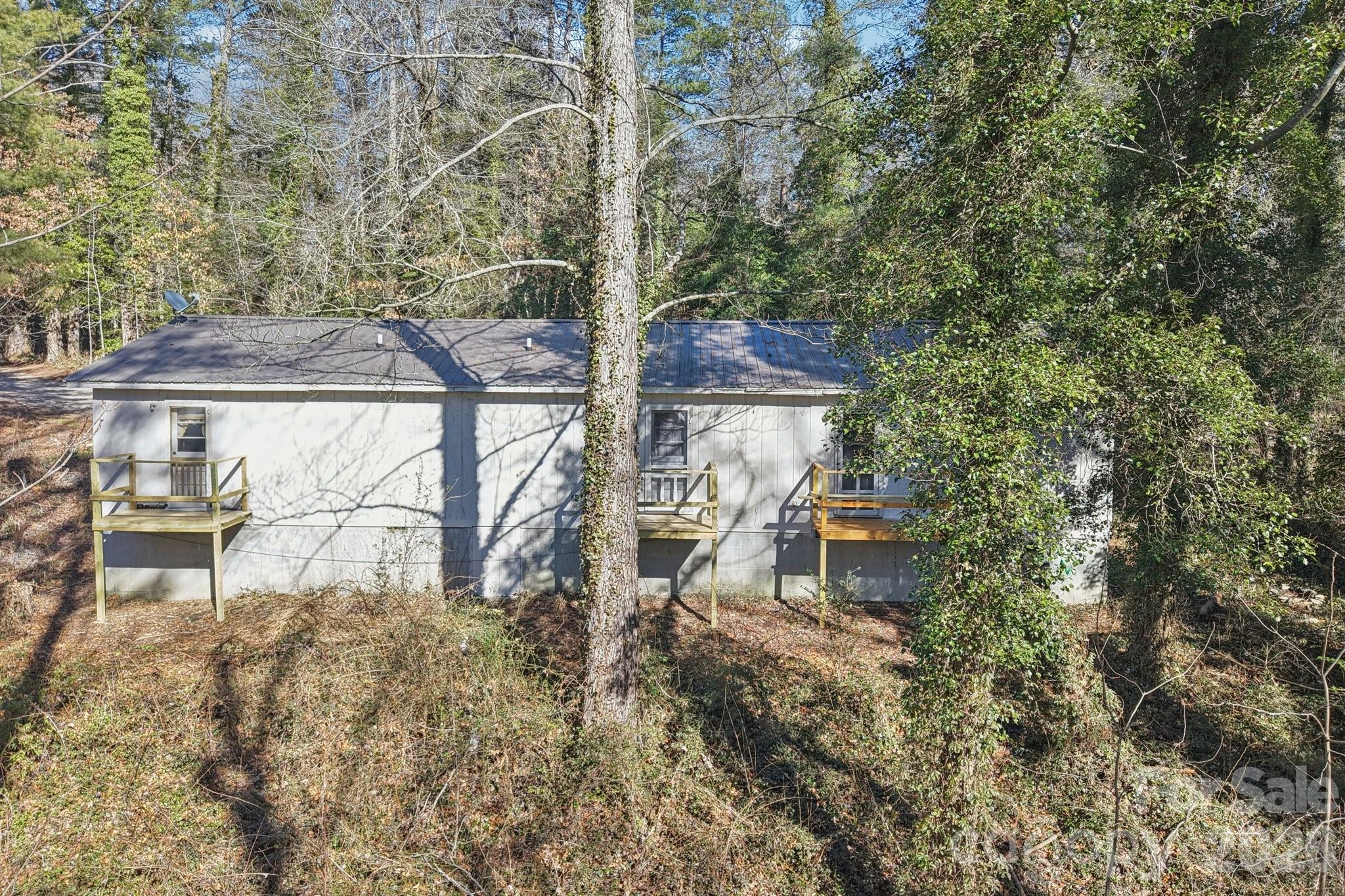 71,73,75 Forest Drive Property Photo 24