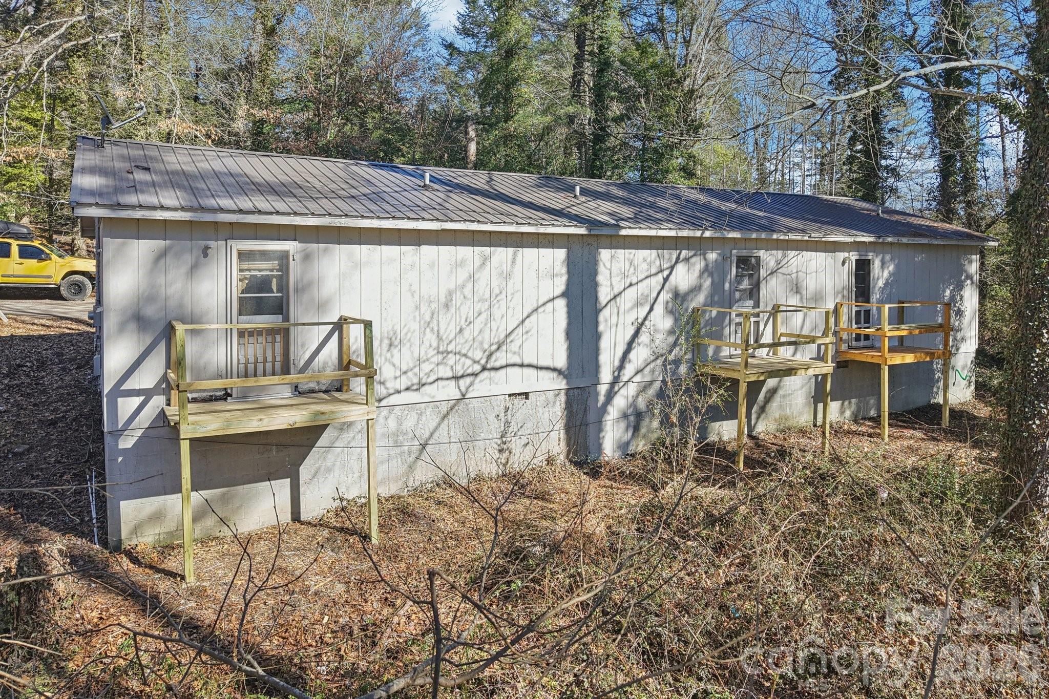 71,73,75 Forest Drive Property Photo 25