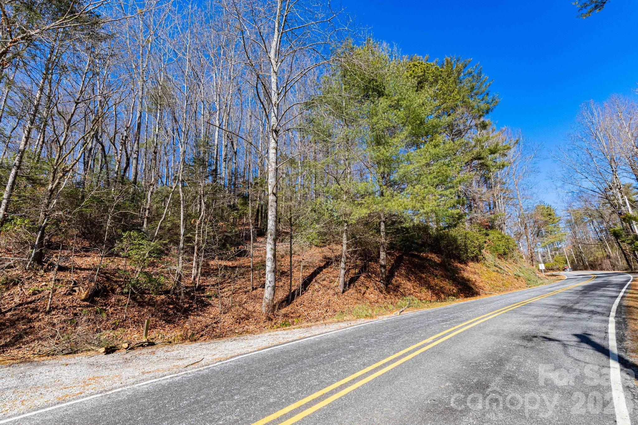 999 Flat Creek Valley Road Property Photo 2