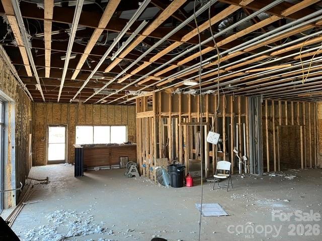704 Riverside Drive Property Photo 4