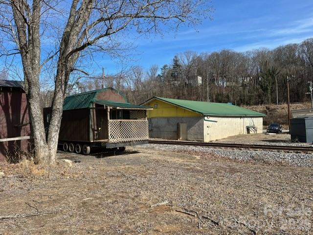 704 Riverside Drive Property Photo 13