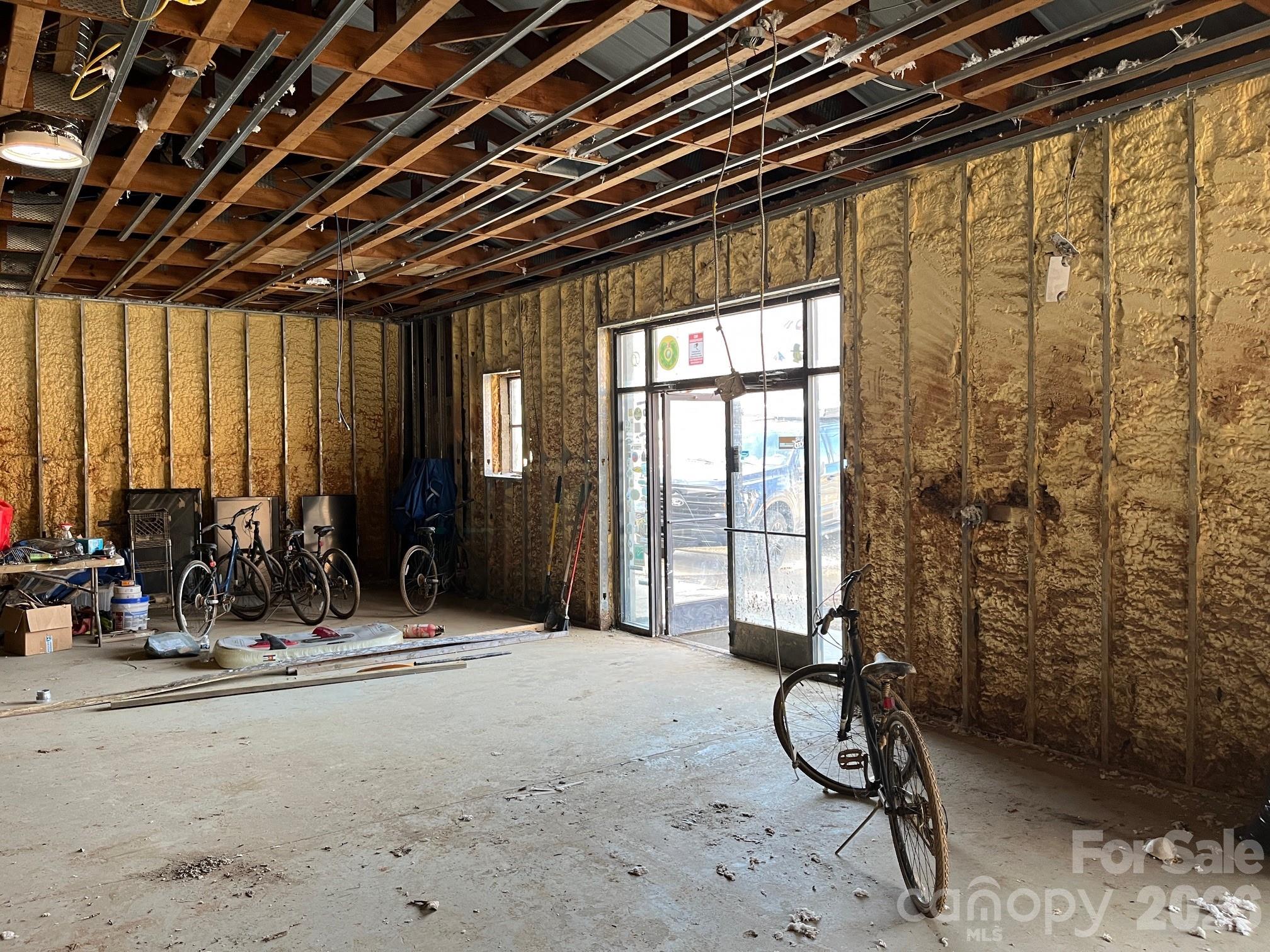 704 Riverside Drive Property Photo 18