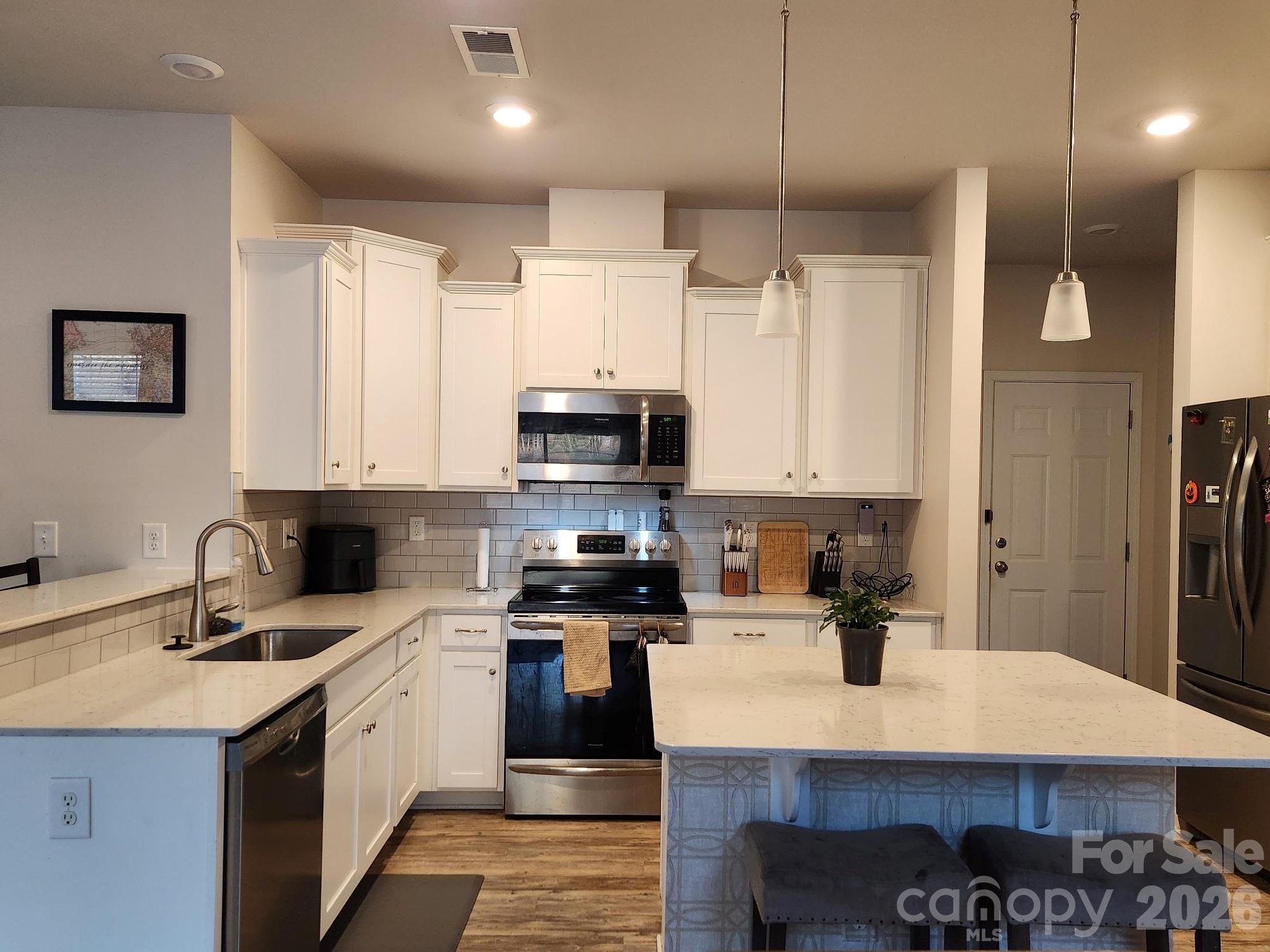 16819 Cozy Cove Road Property Photo 15