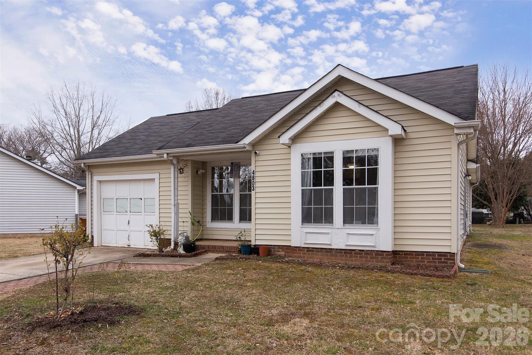 4803 Harri Ann Drive Property Photo 2