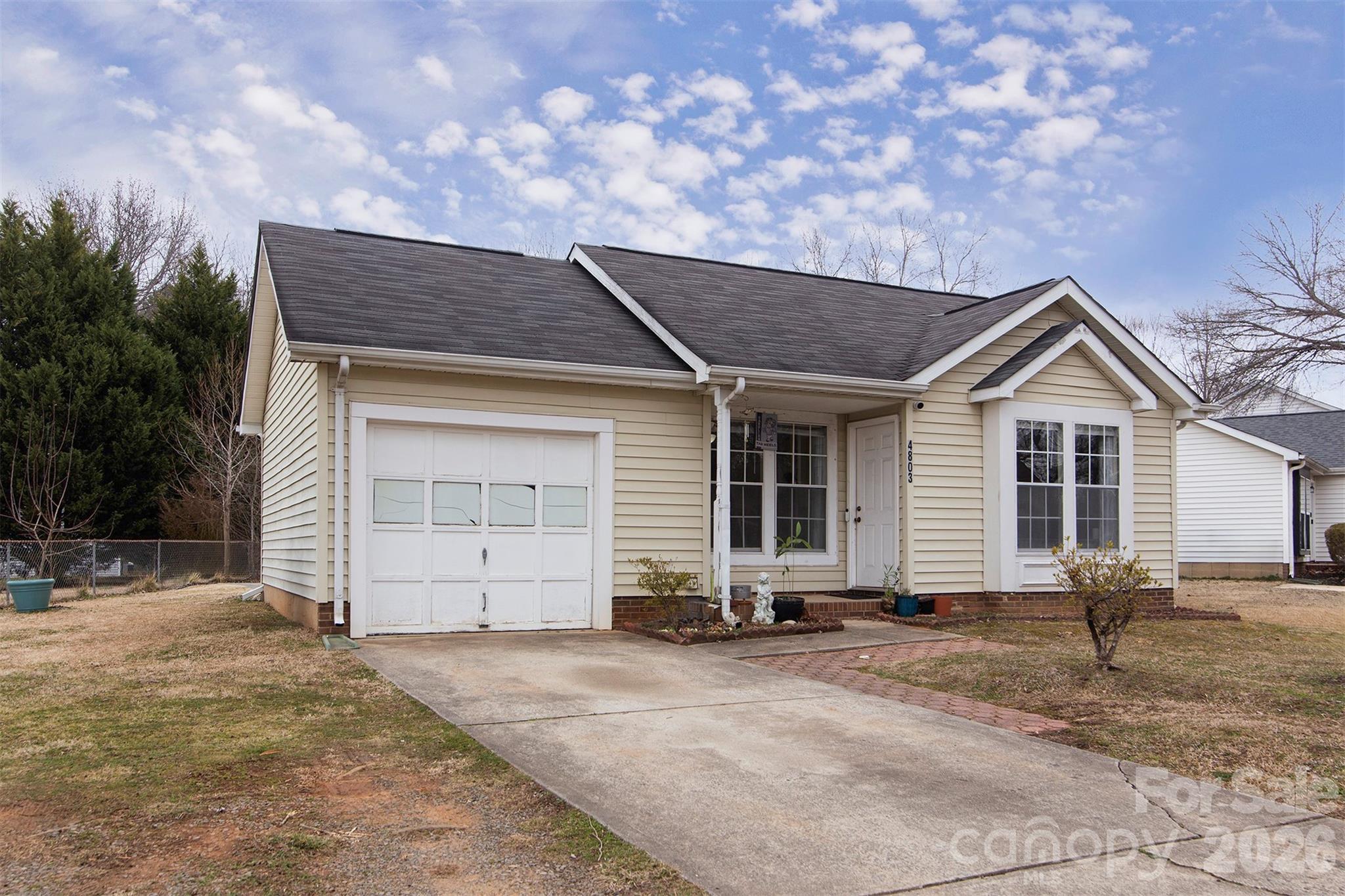 4803 Harri Ann Drive Property Photo 3