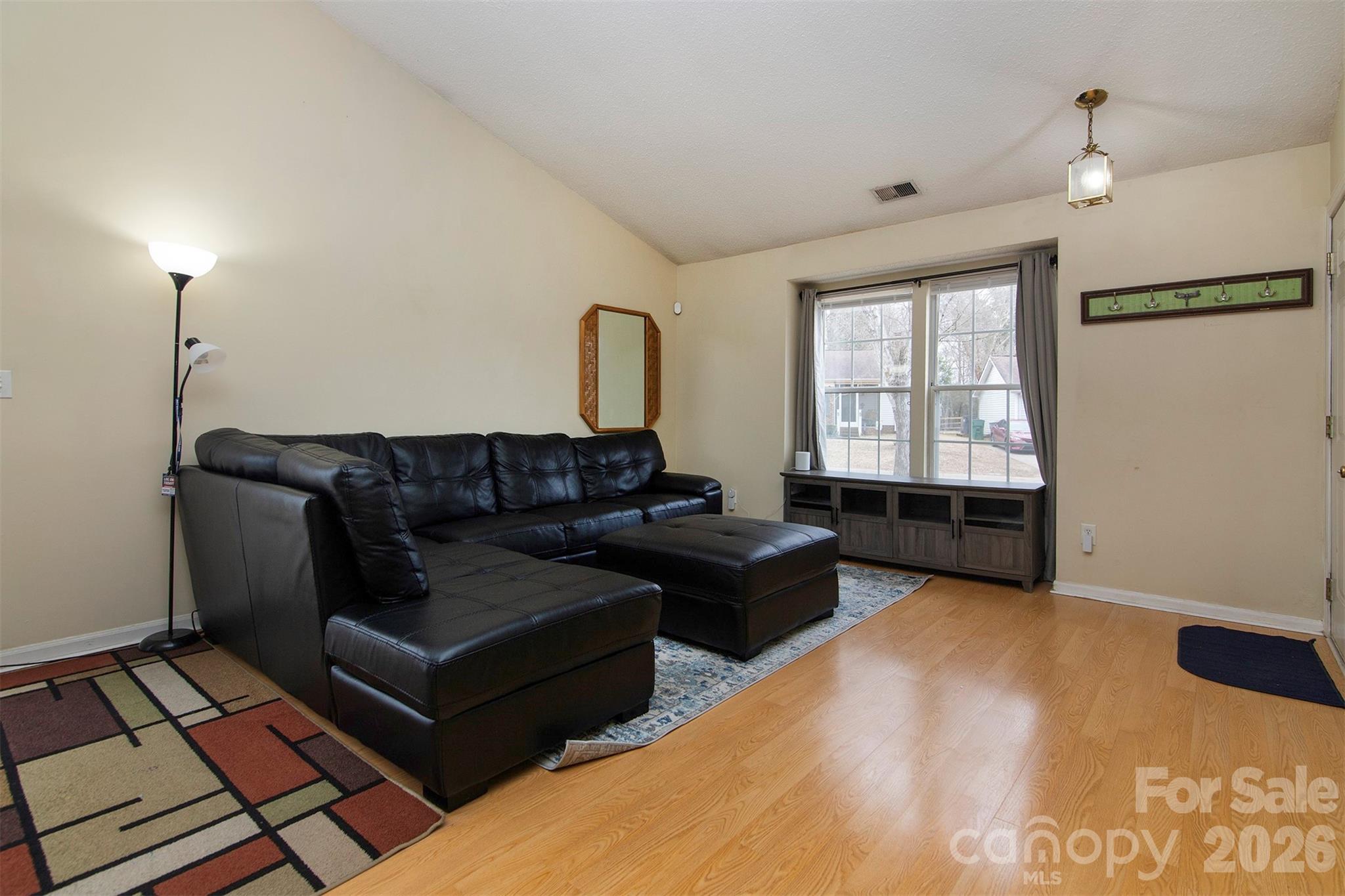 4803 Harri Ann Drive Property Photo 4