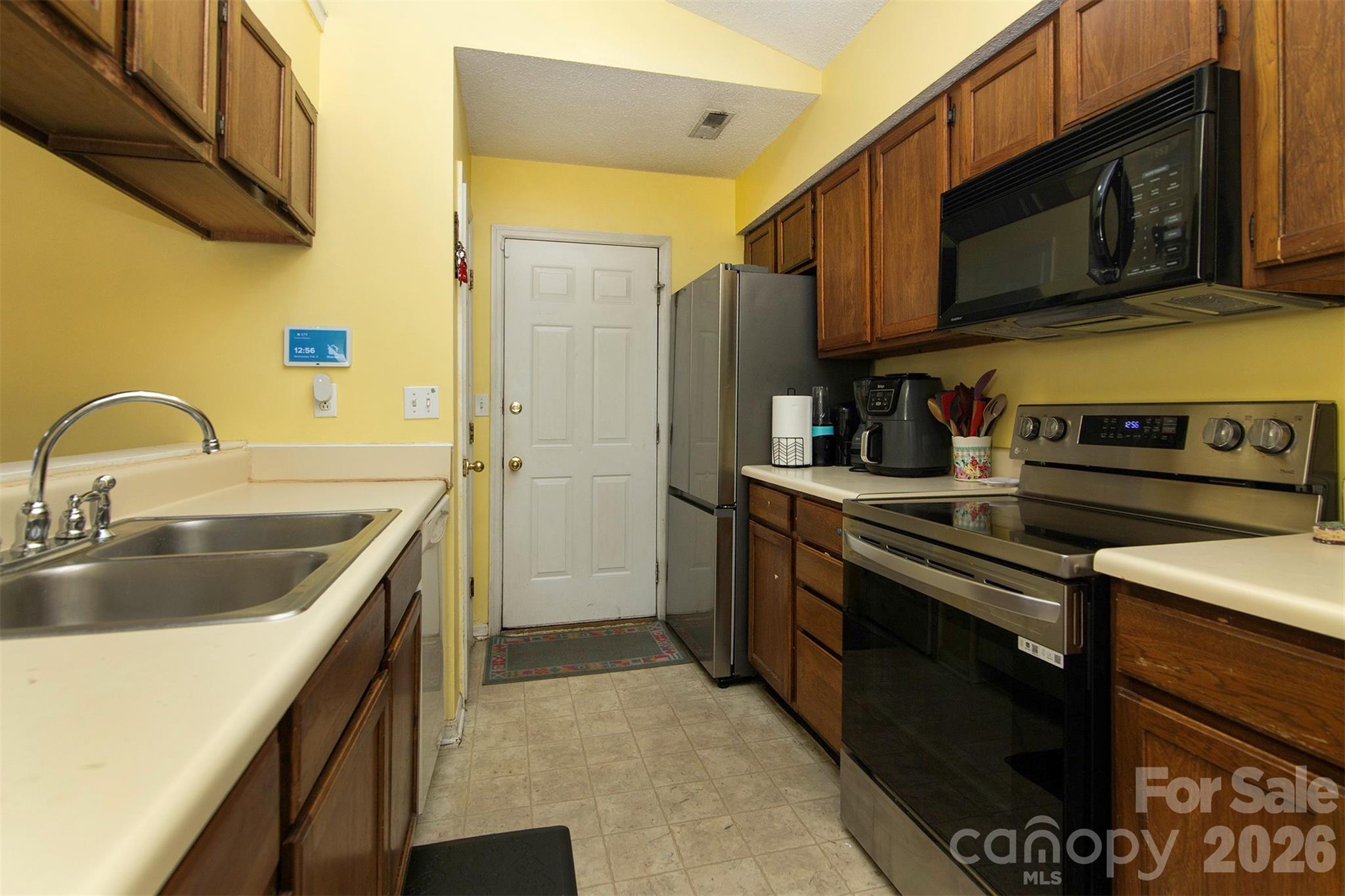 4803 Harri Ann Drive Property Photo 10