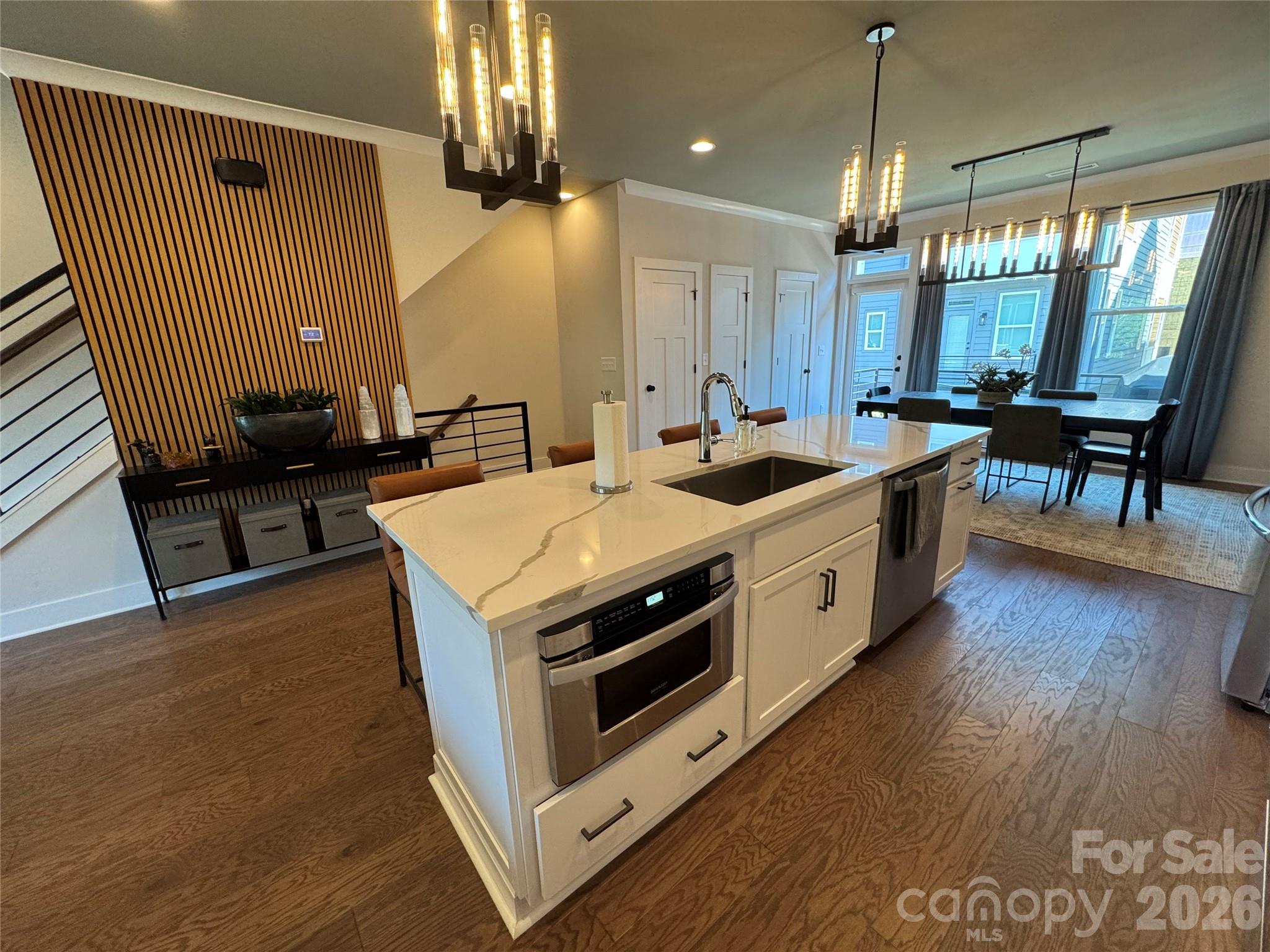 322 E Cama Street Property Photo 10