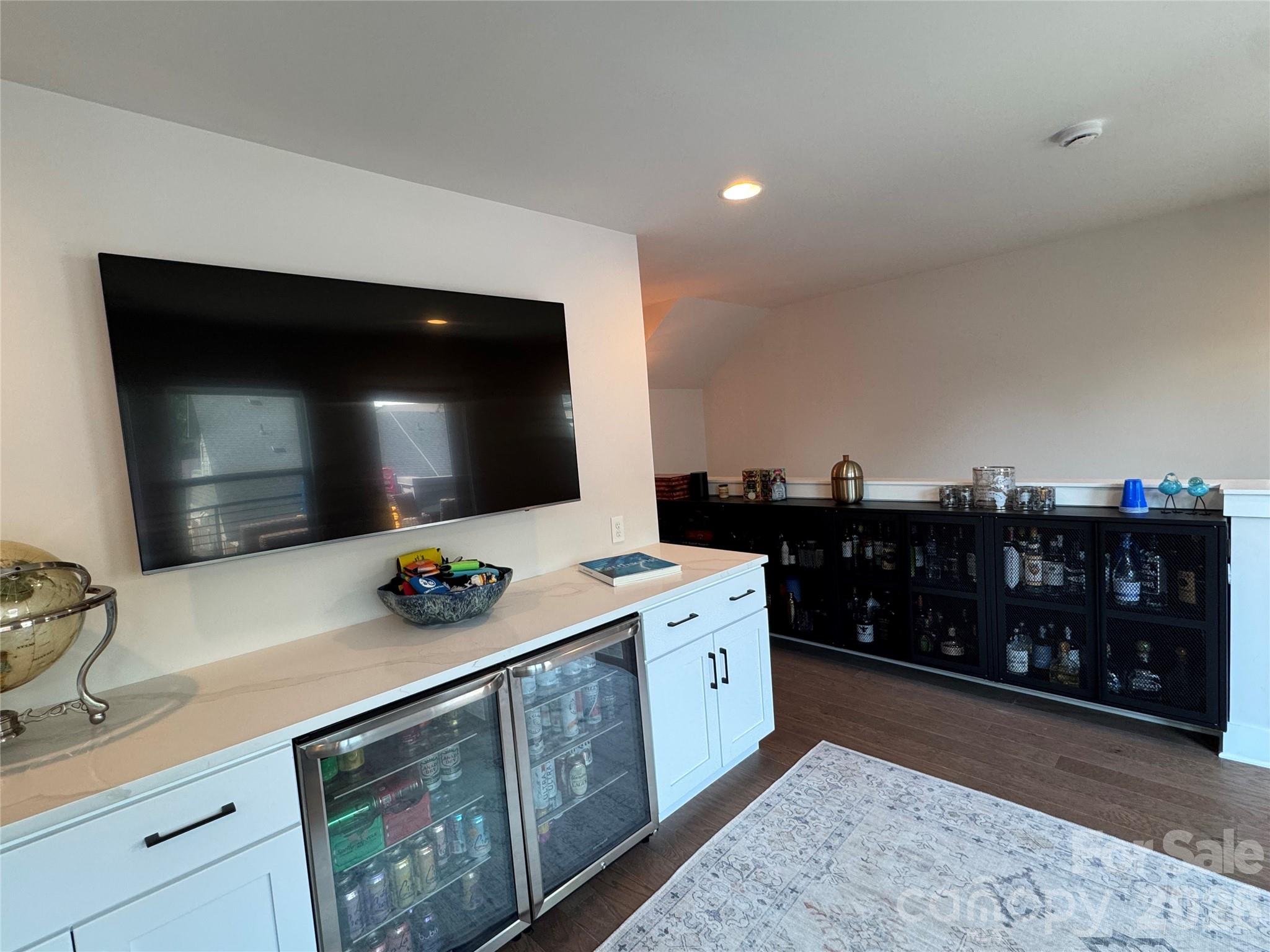 322 E Cama Street Property Photo 19