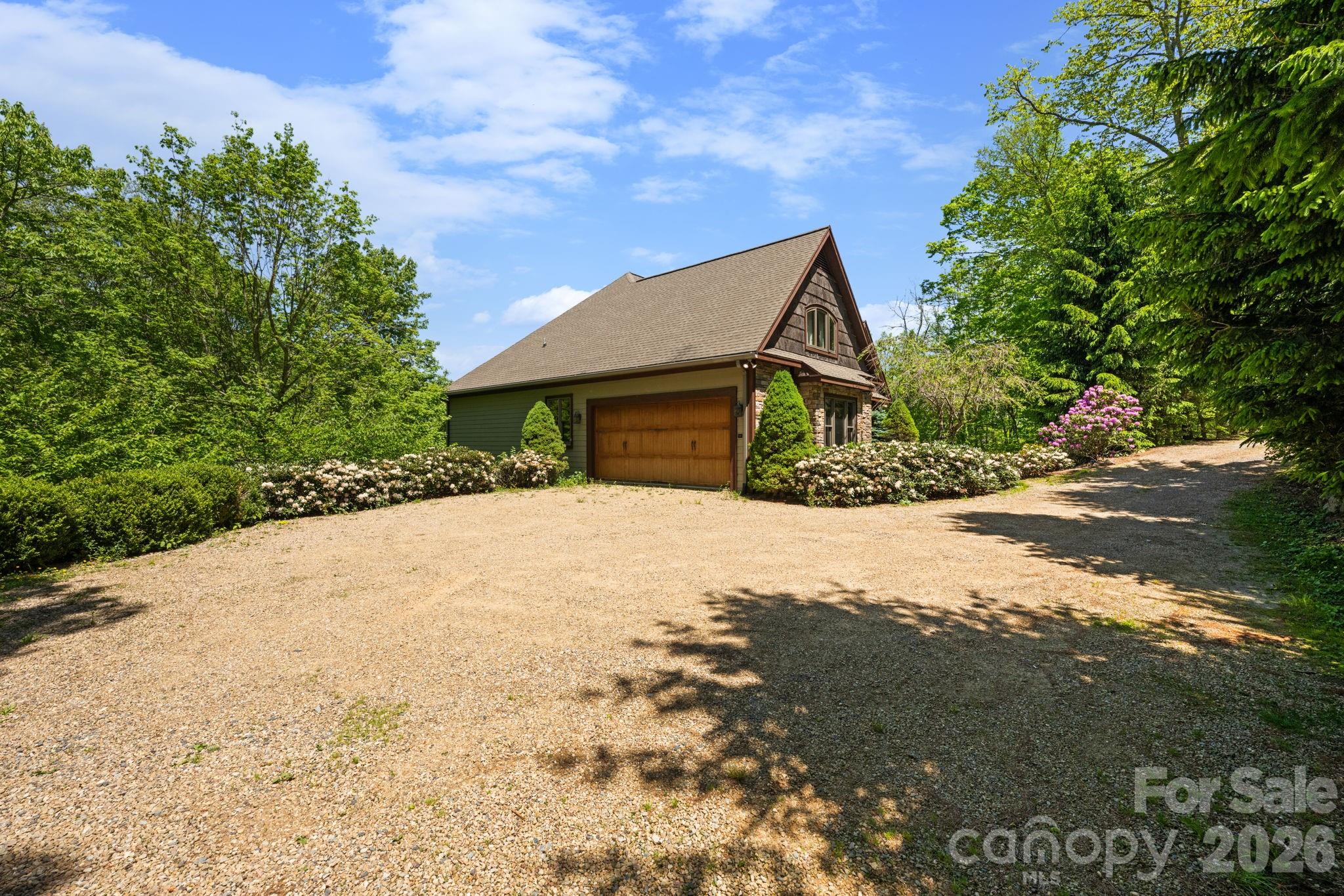 1226 Grouse Moor Drive Property Photo 4
