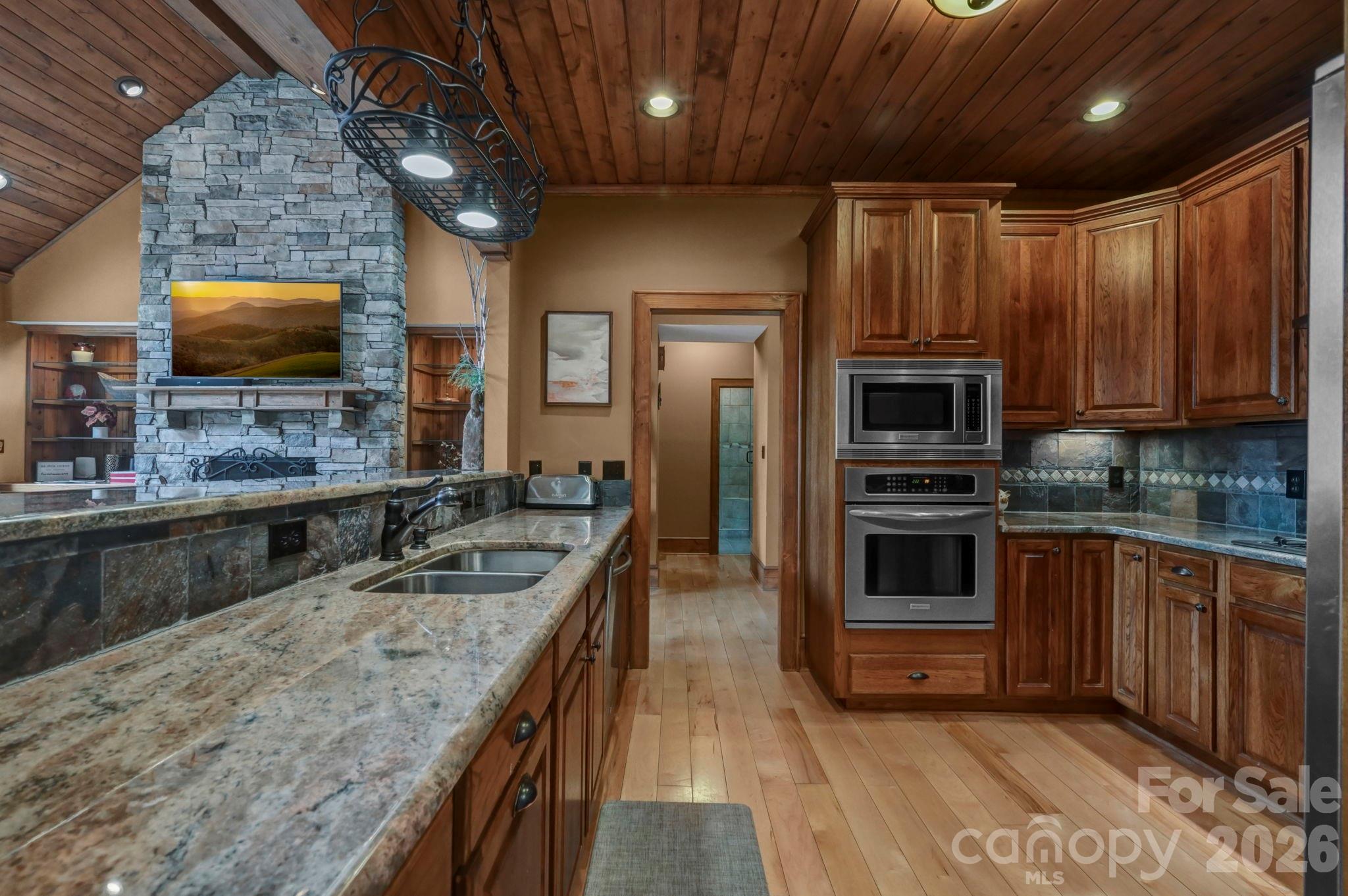 1226 Grouse Moor Drive Property Photo 13