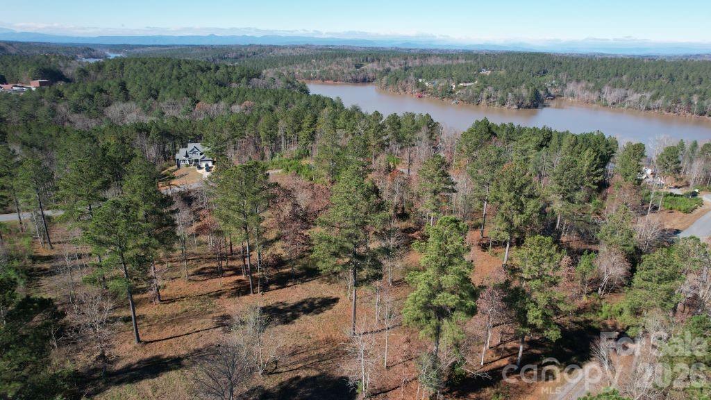 2076 Island View Lane Property Photo 9