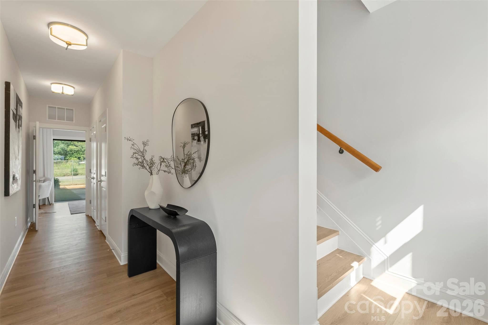 2100 Bombay Way Property Photo 3