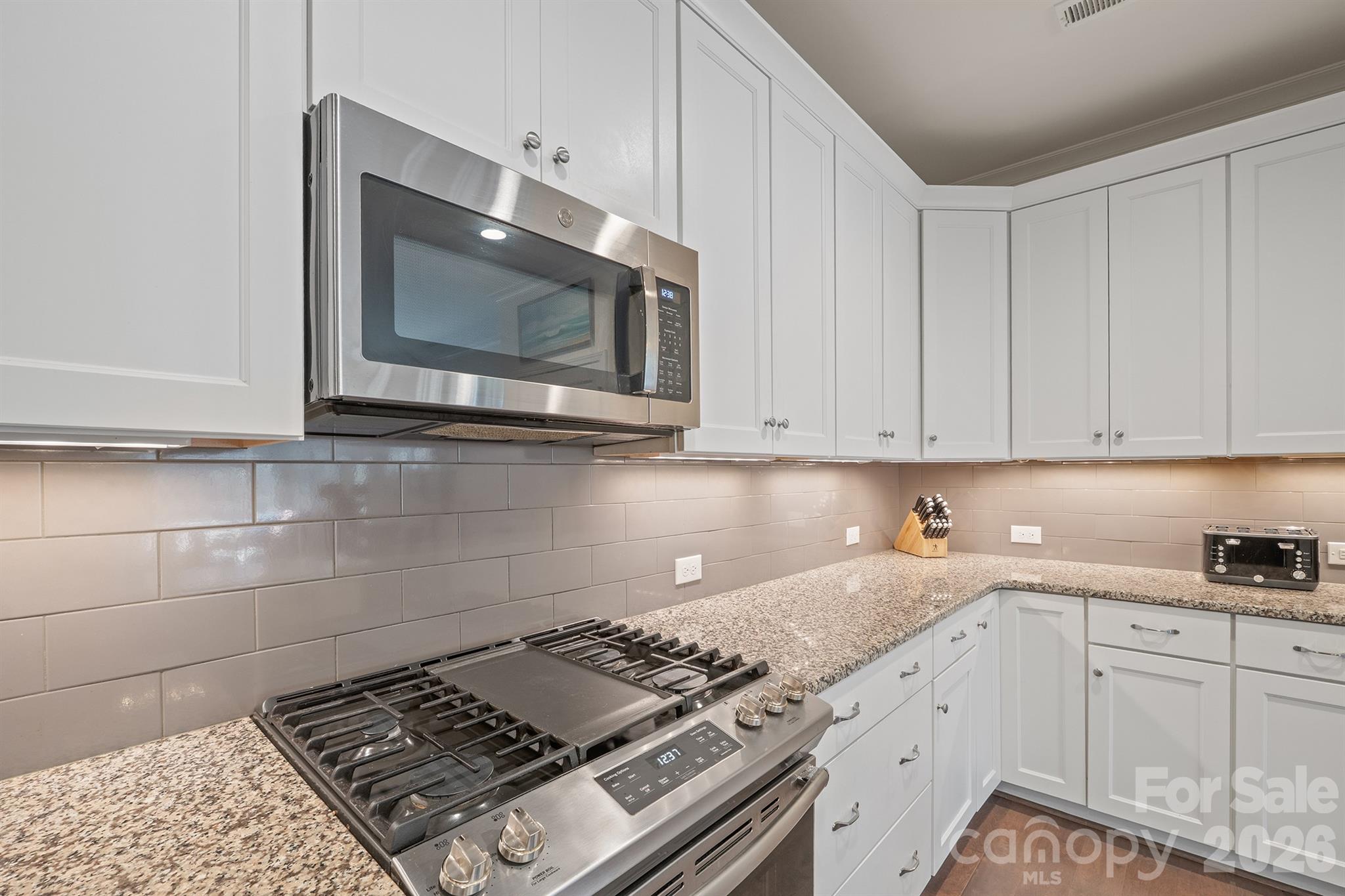 3081 Spring Forest Road Property Photo 10