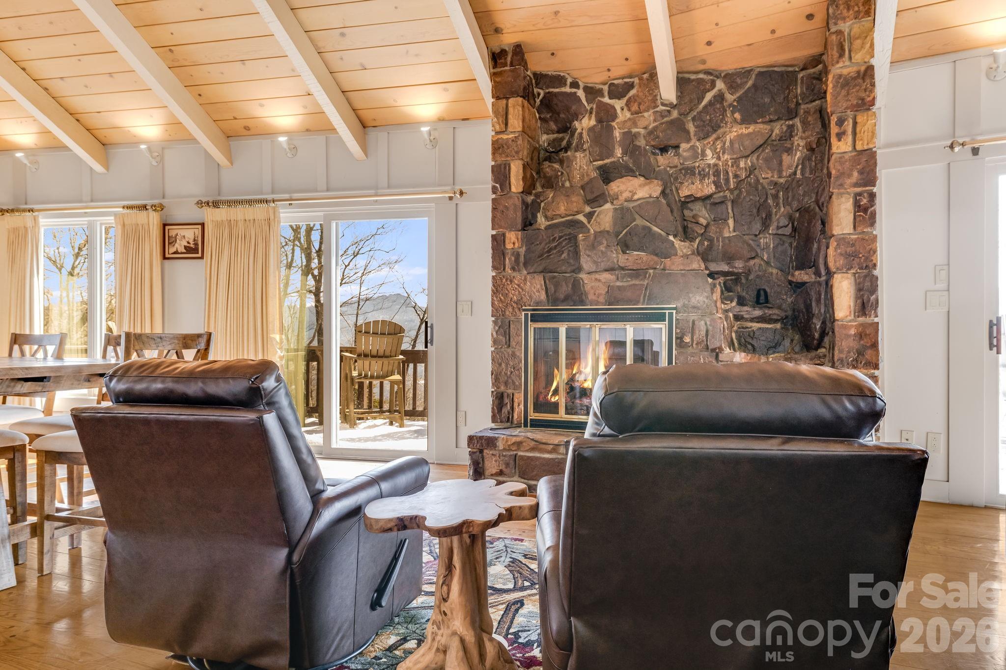 301 Highland Circle Property Photo 6