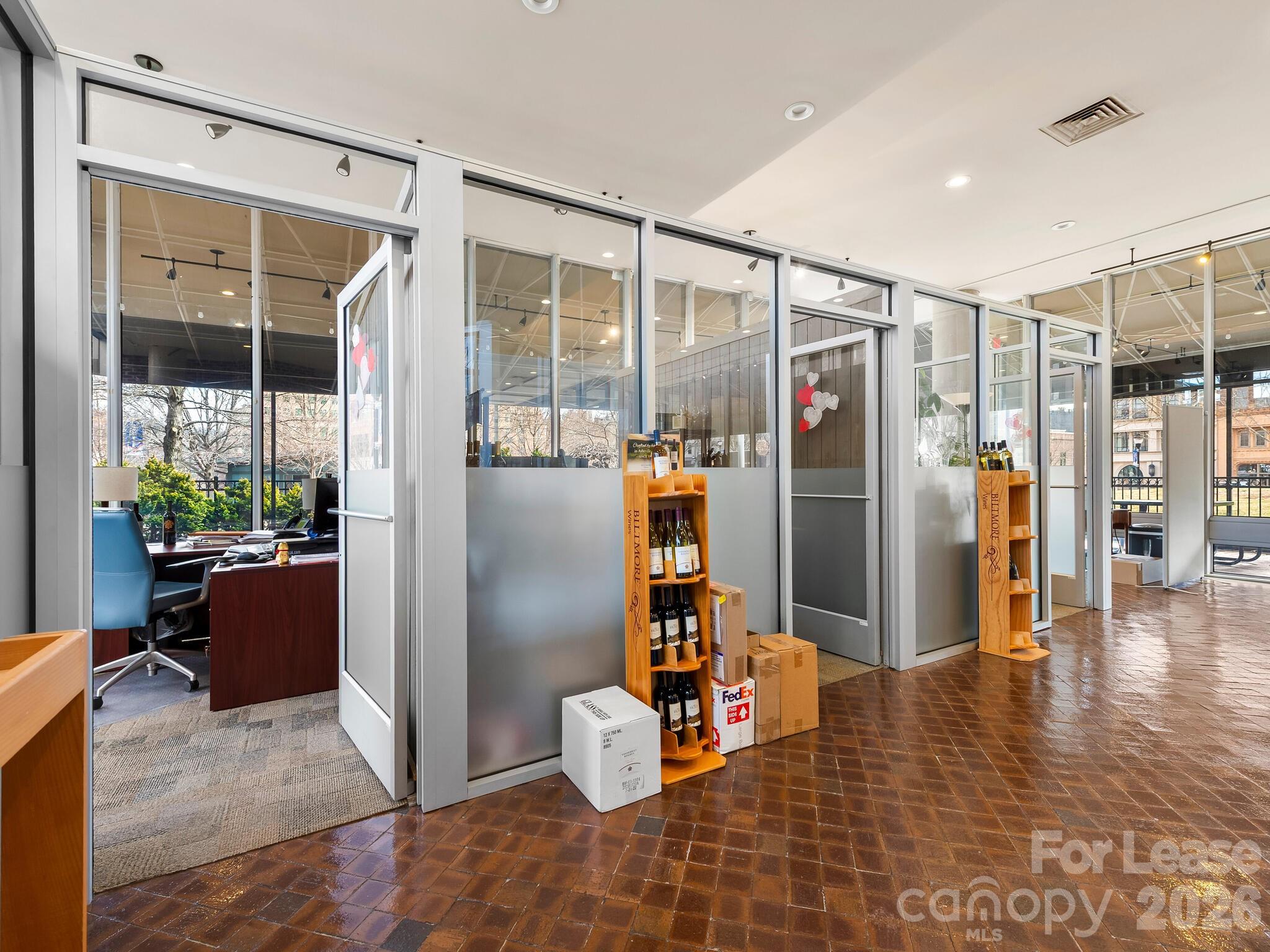 1 N Pack Square Ste 100 Property Photo 11