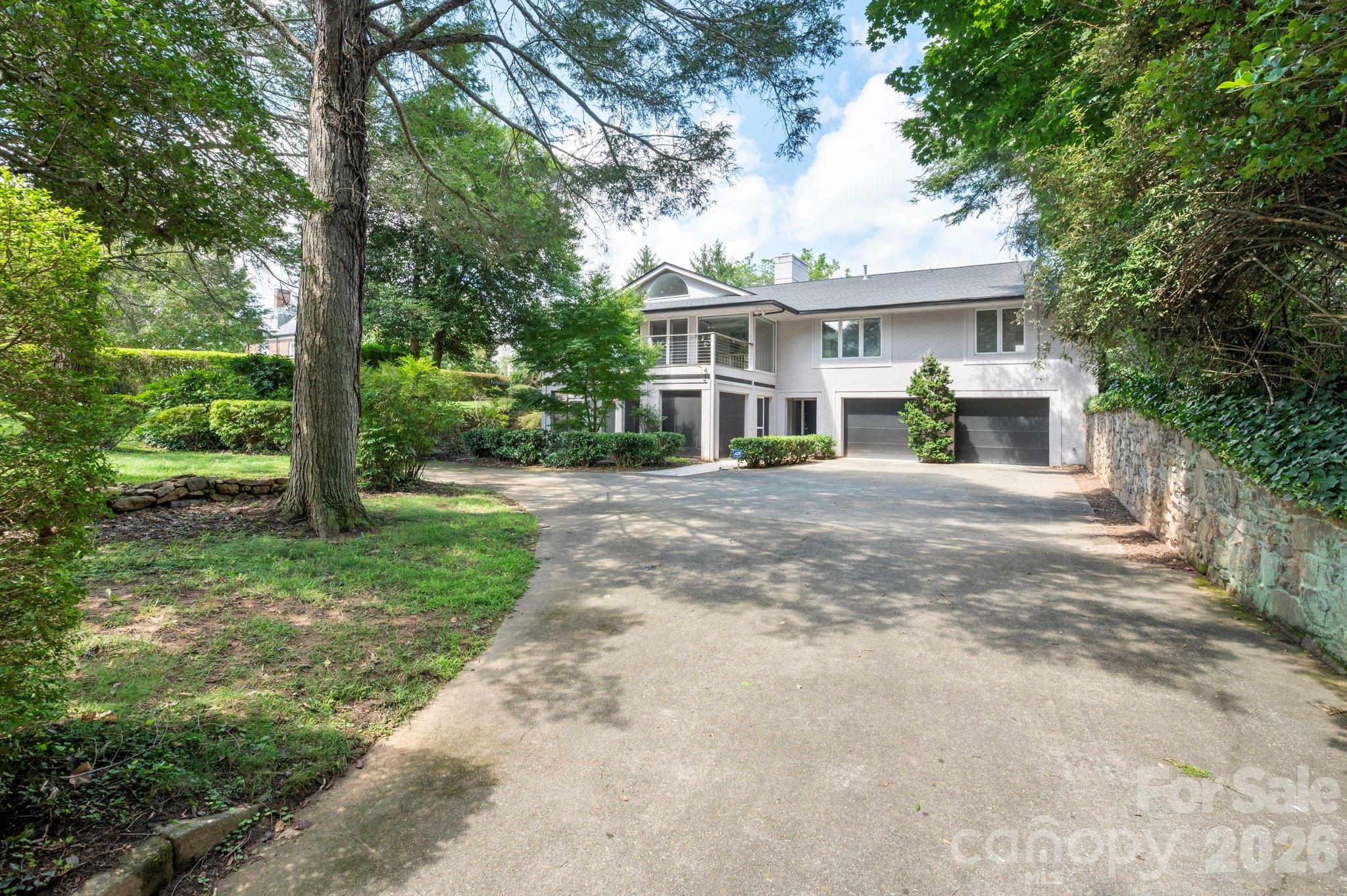 159 Kimberly Avenue Property Photo 7