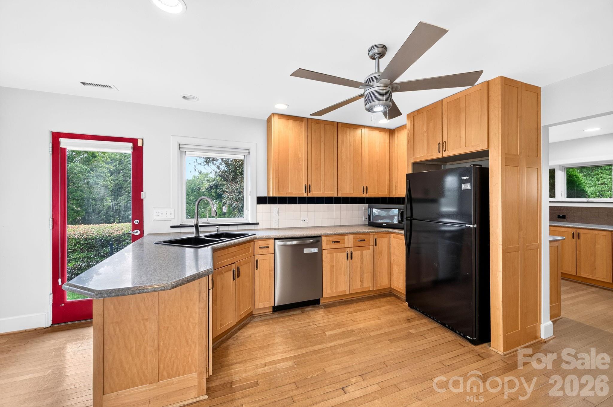 159 Kimberly Avenue Property Photo 17