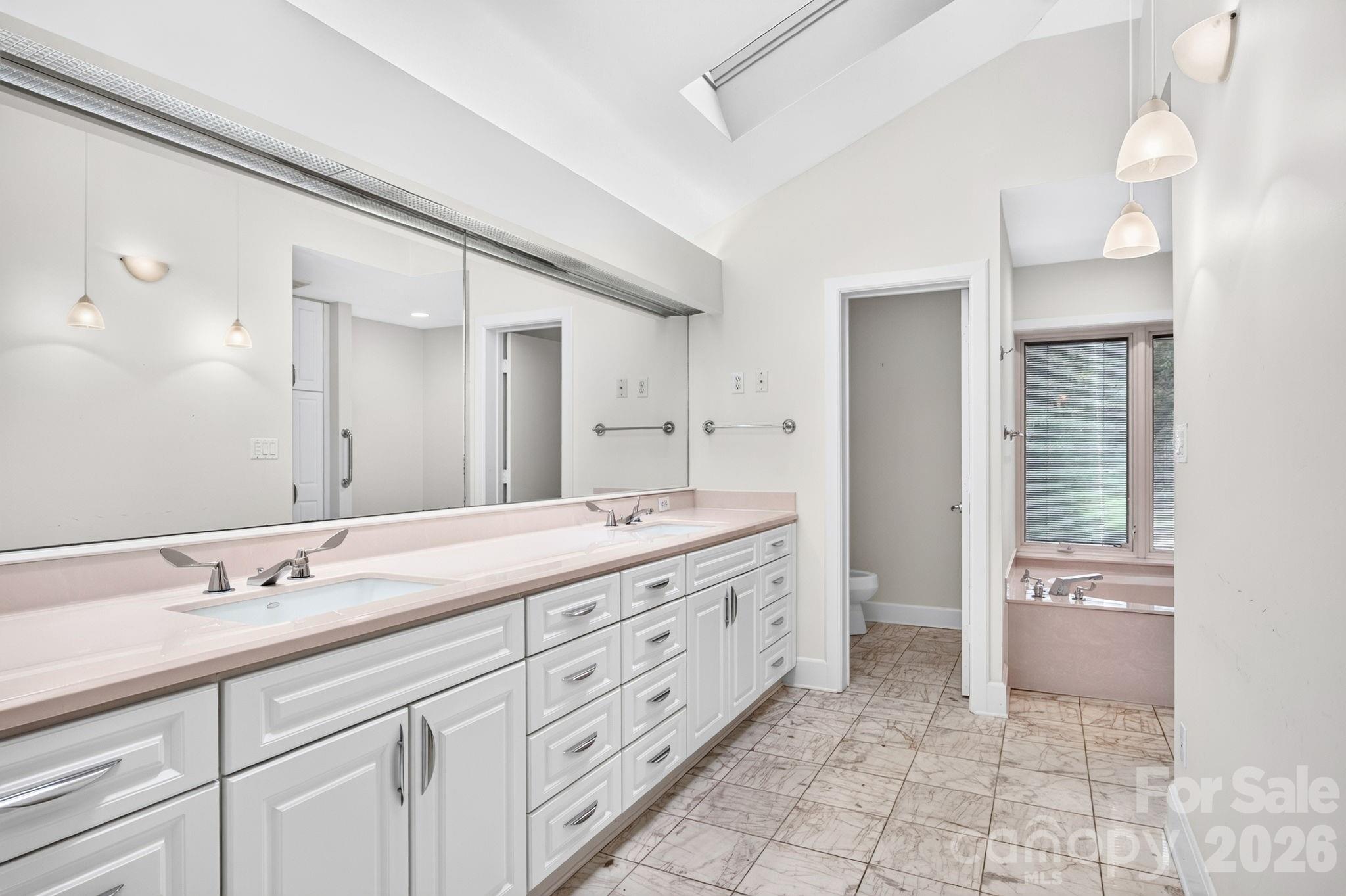 159 Kimberly Avenue Property Photo 26