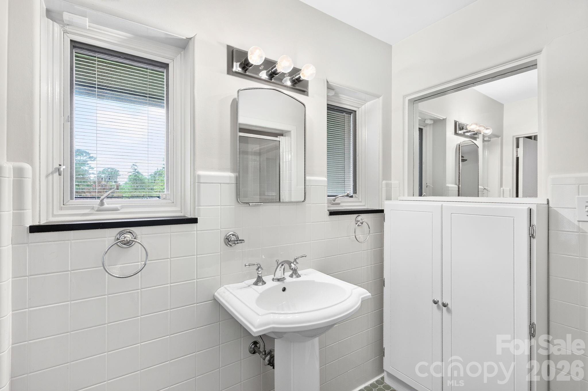159 Kimberly Avenue Property Photo 31