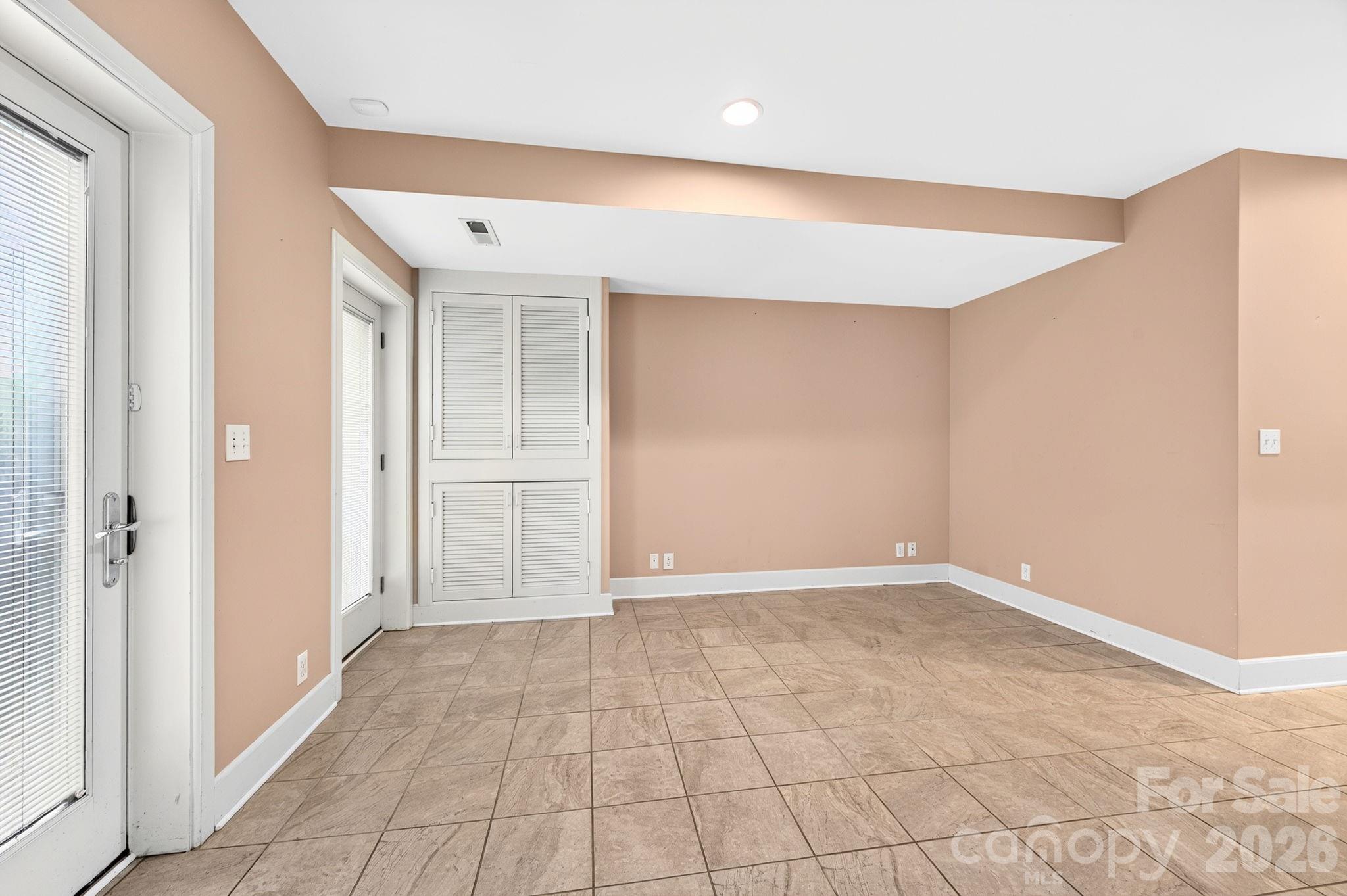 159 Kimberly Avenue Property Photo 39