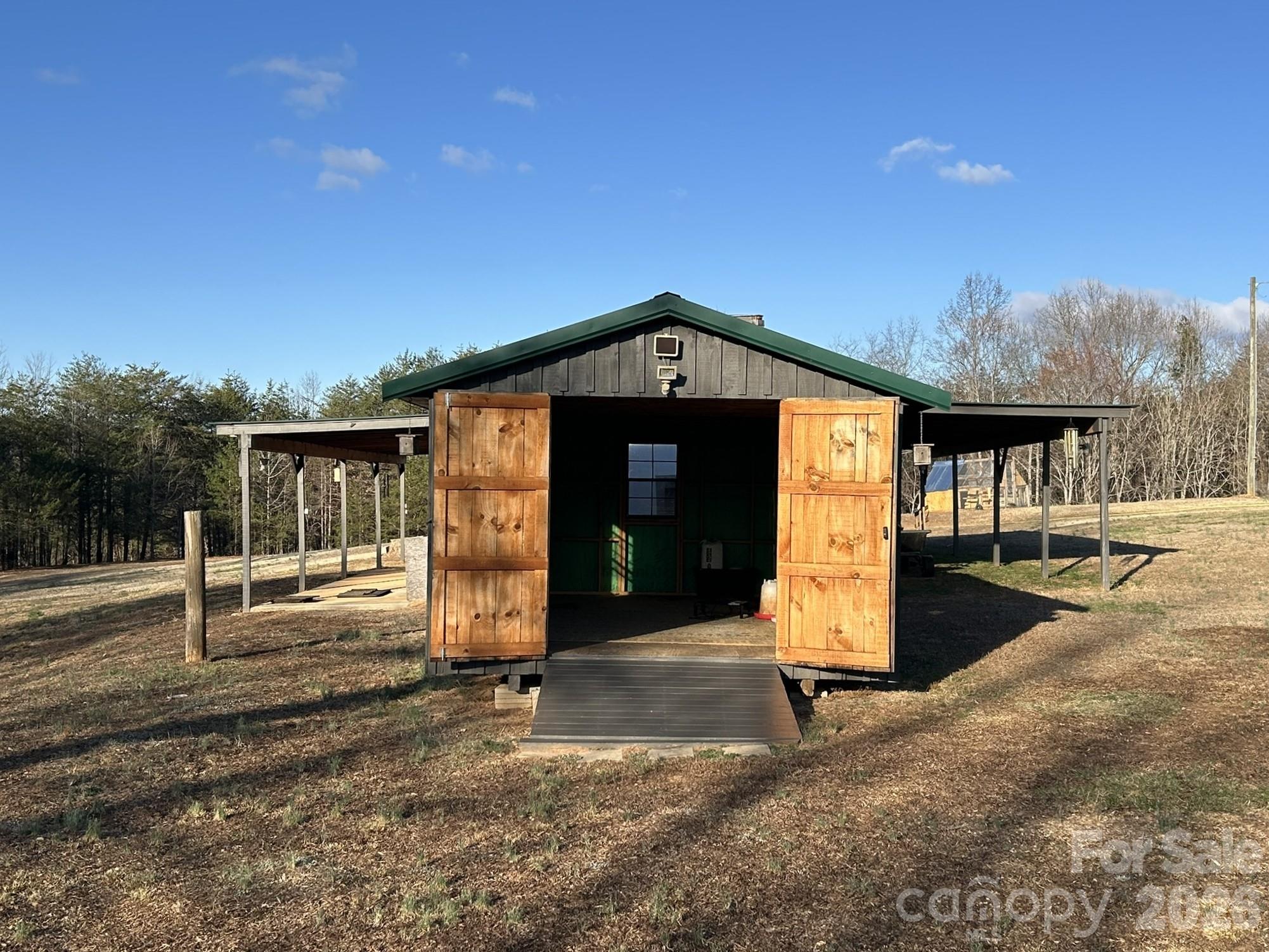 3343 Hollis Road Property Photo 14