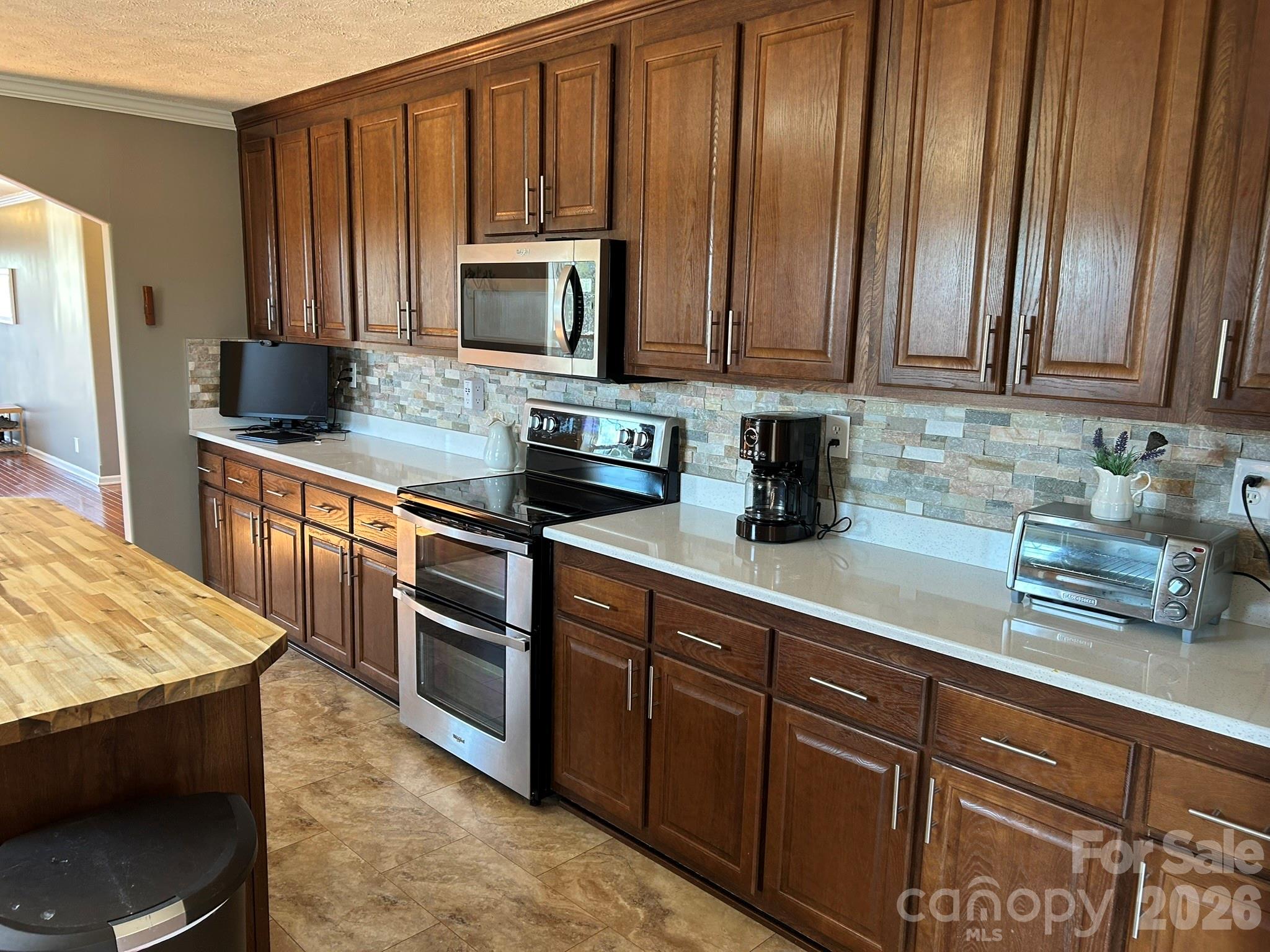3343 Hollis Road Property Photo 24