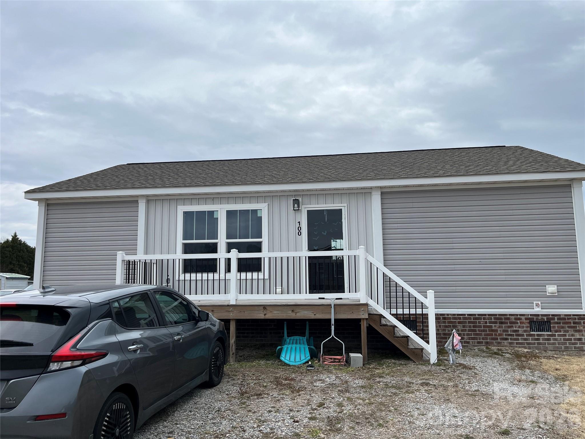 100 Amber Court Property Photo 1