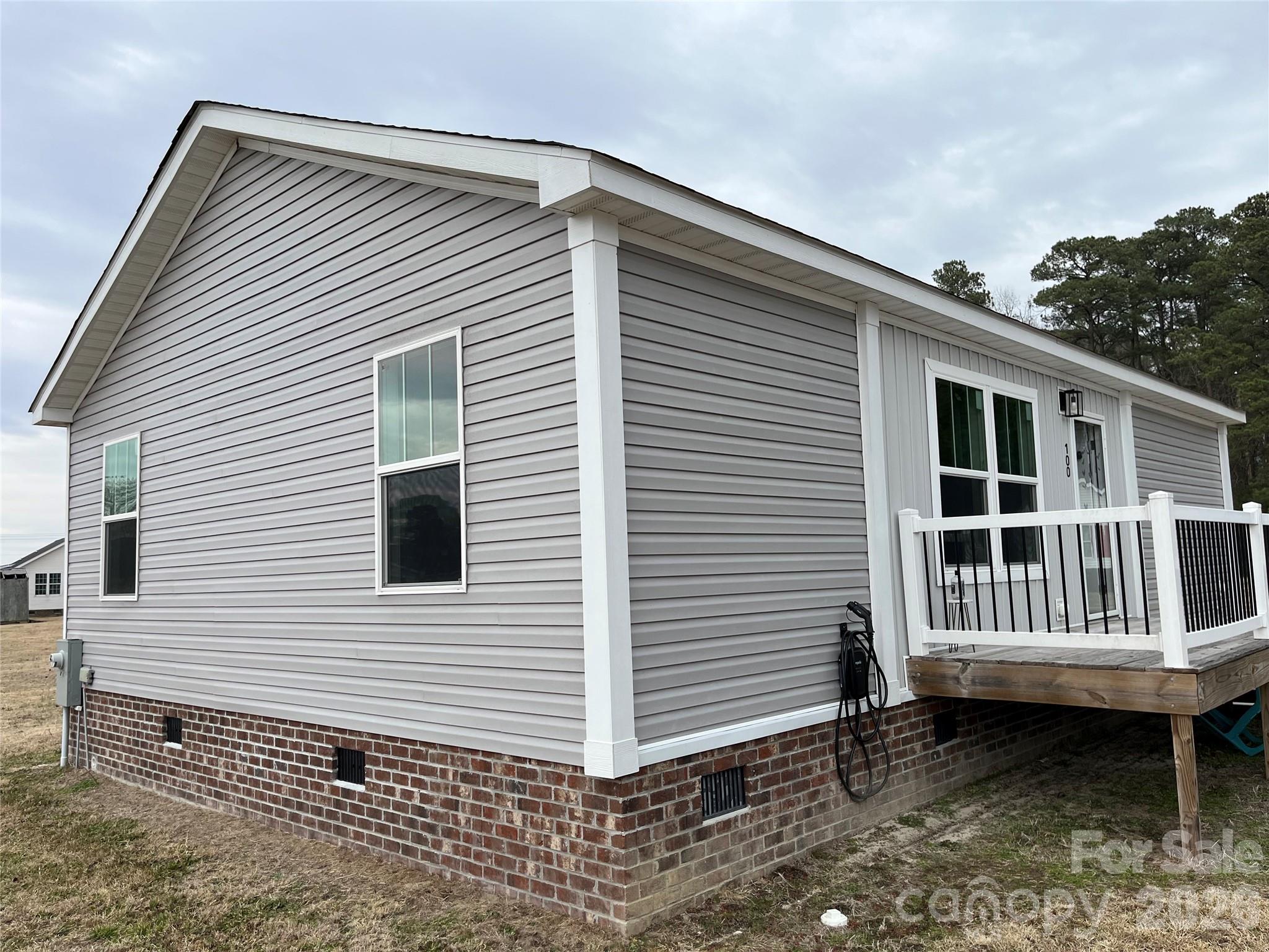 100 Amber Court Property Photo 10