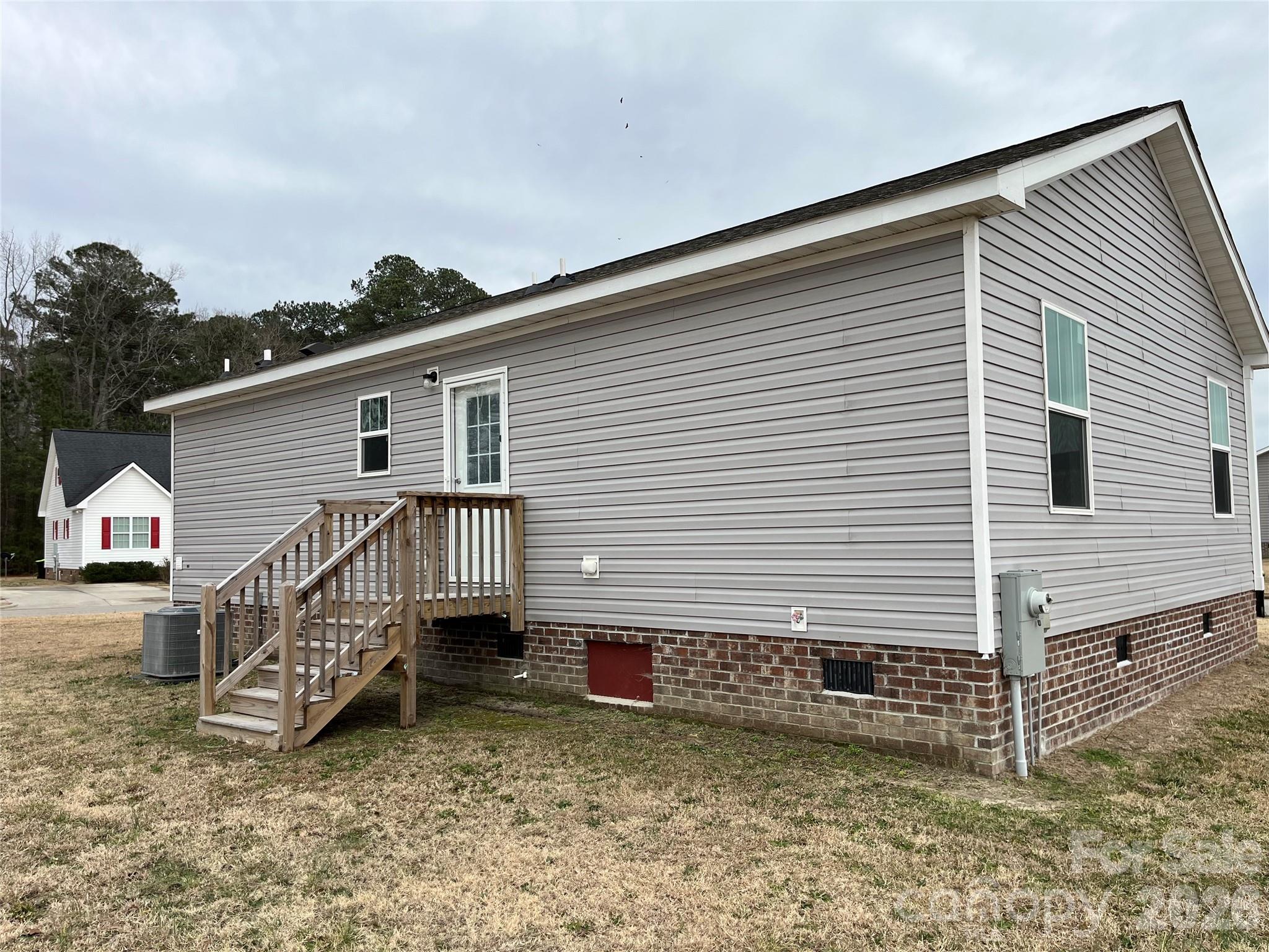 100 Amber Court Property Photo 11