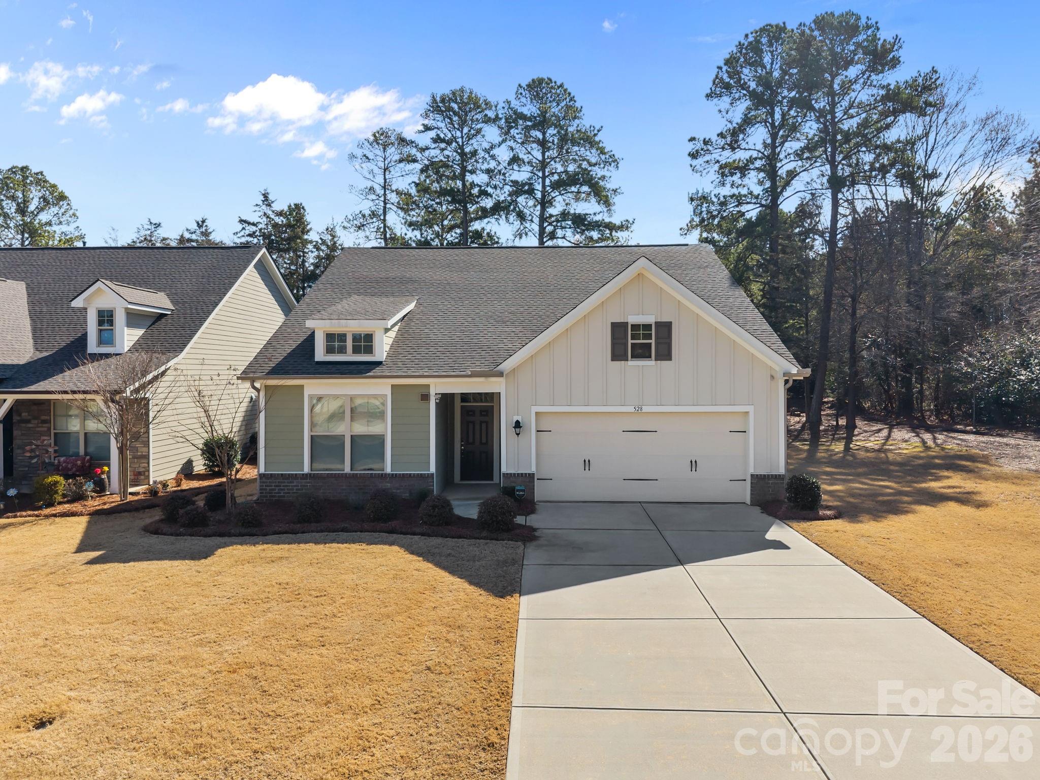 528 Rustlewood Way Property Photo 2