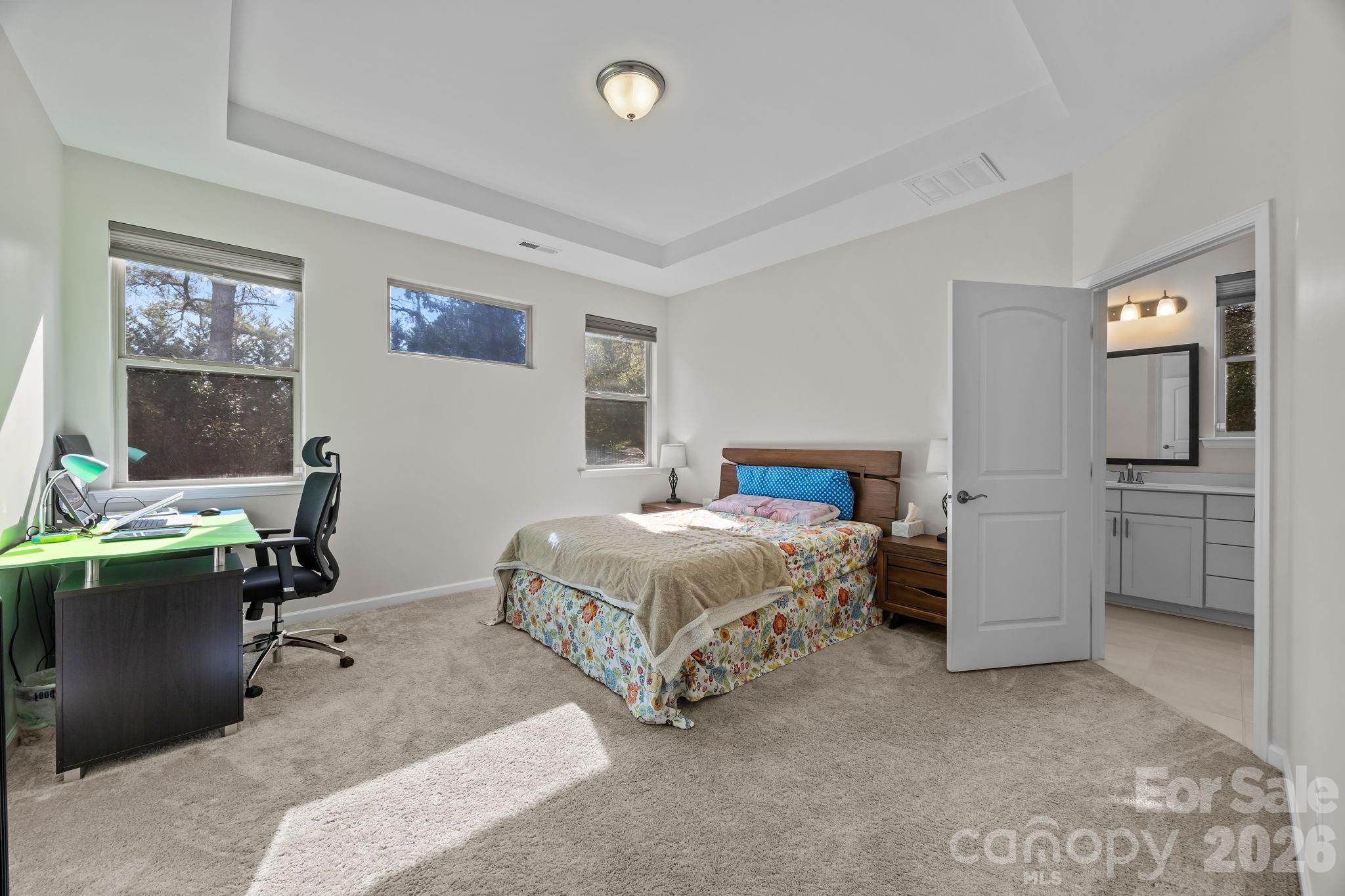 528 Rustlewood Way Property Photo 12