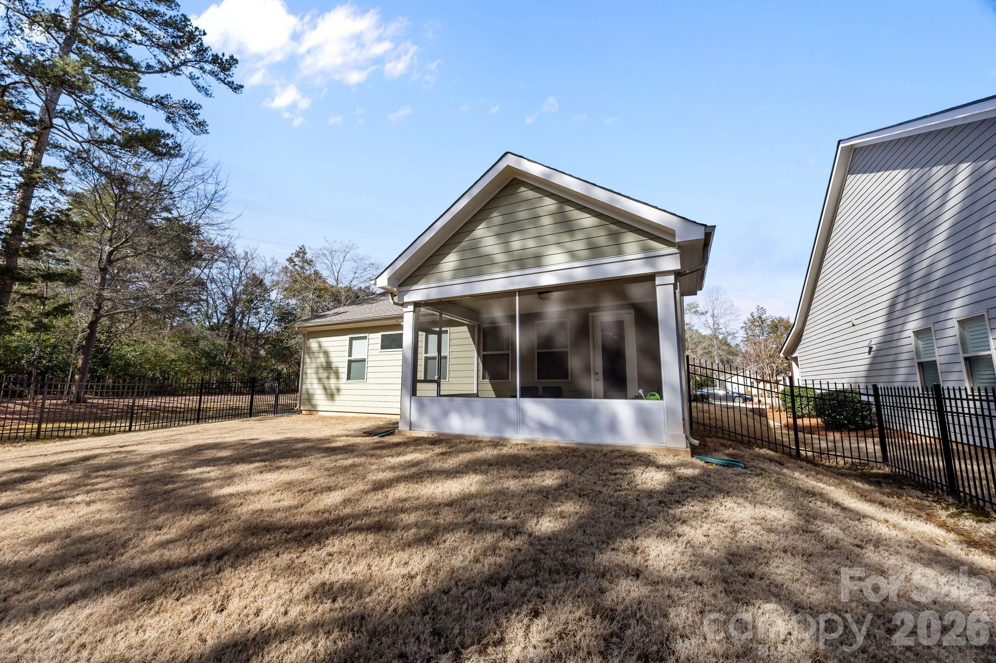 528 Rustlewood Way Property Photo 26