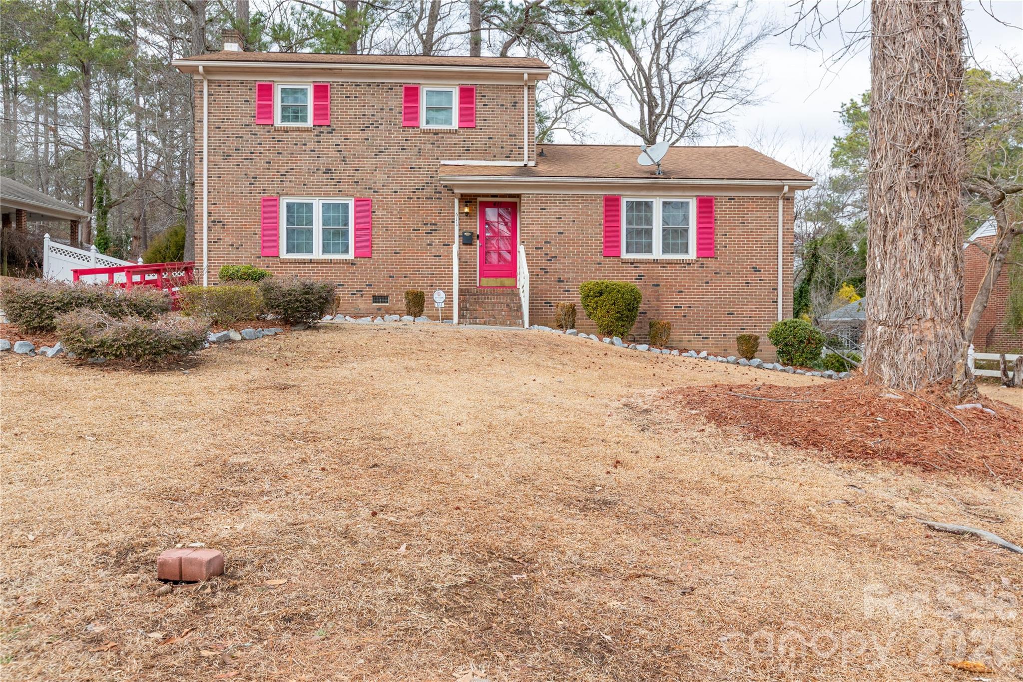 611 Park Avenue Property Photo 1