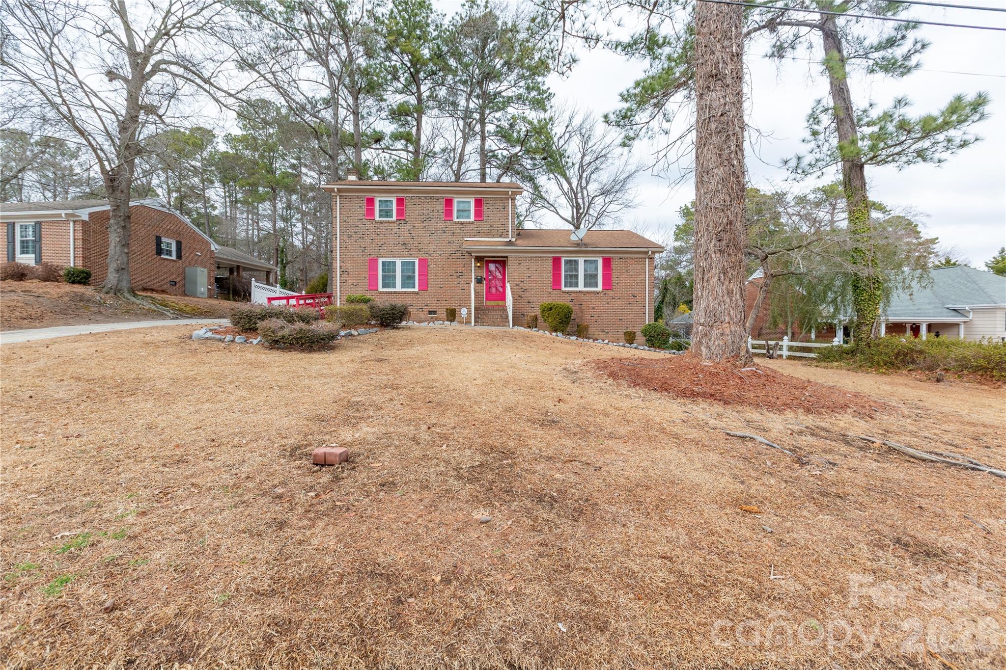611 Park Avenue Property Photo 2