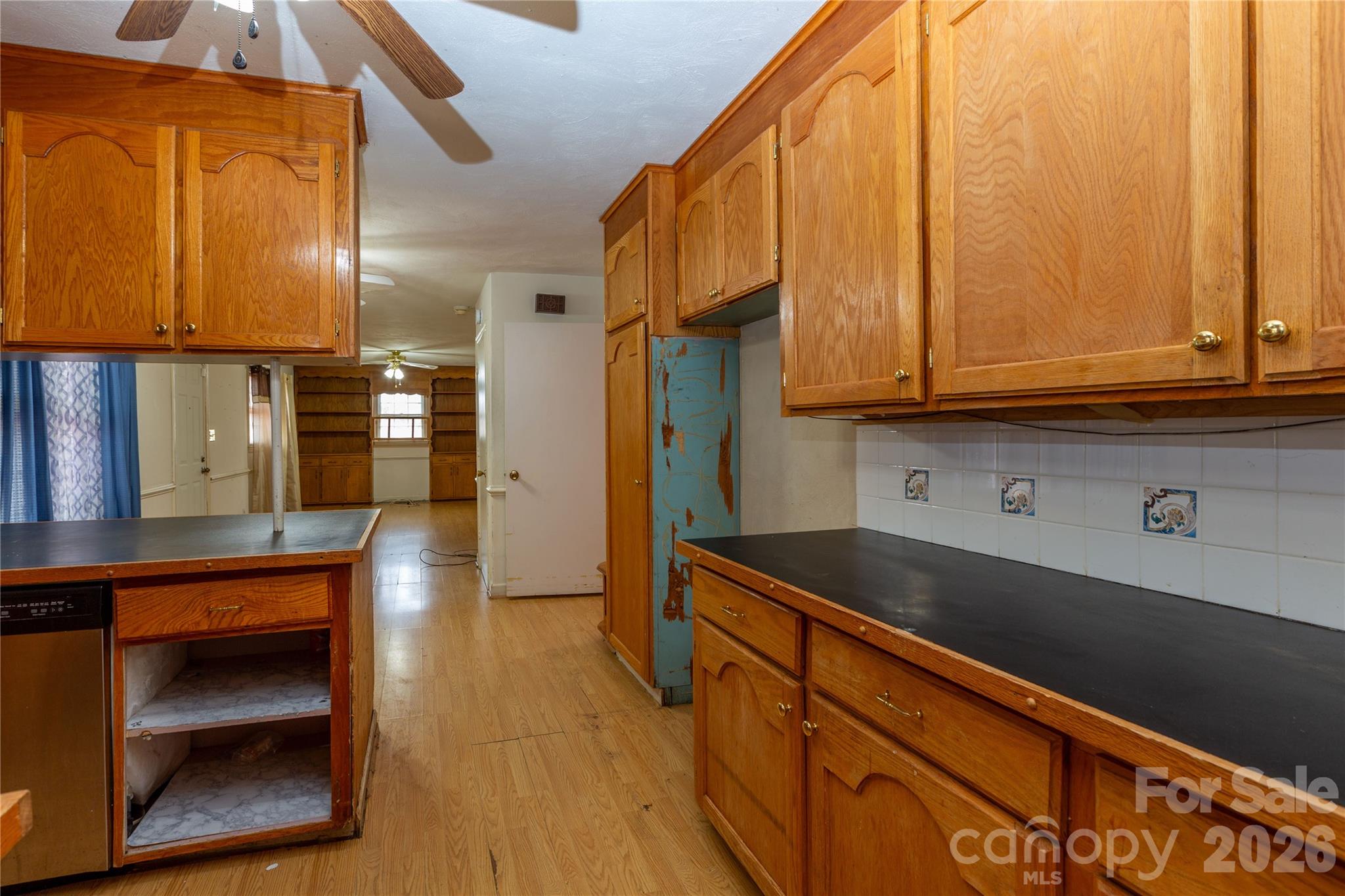611 Park Avenue Property Photo 8