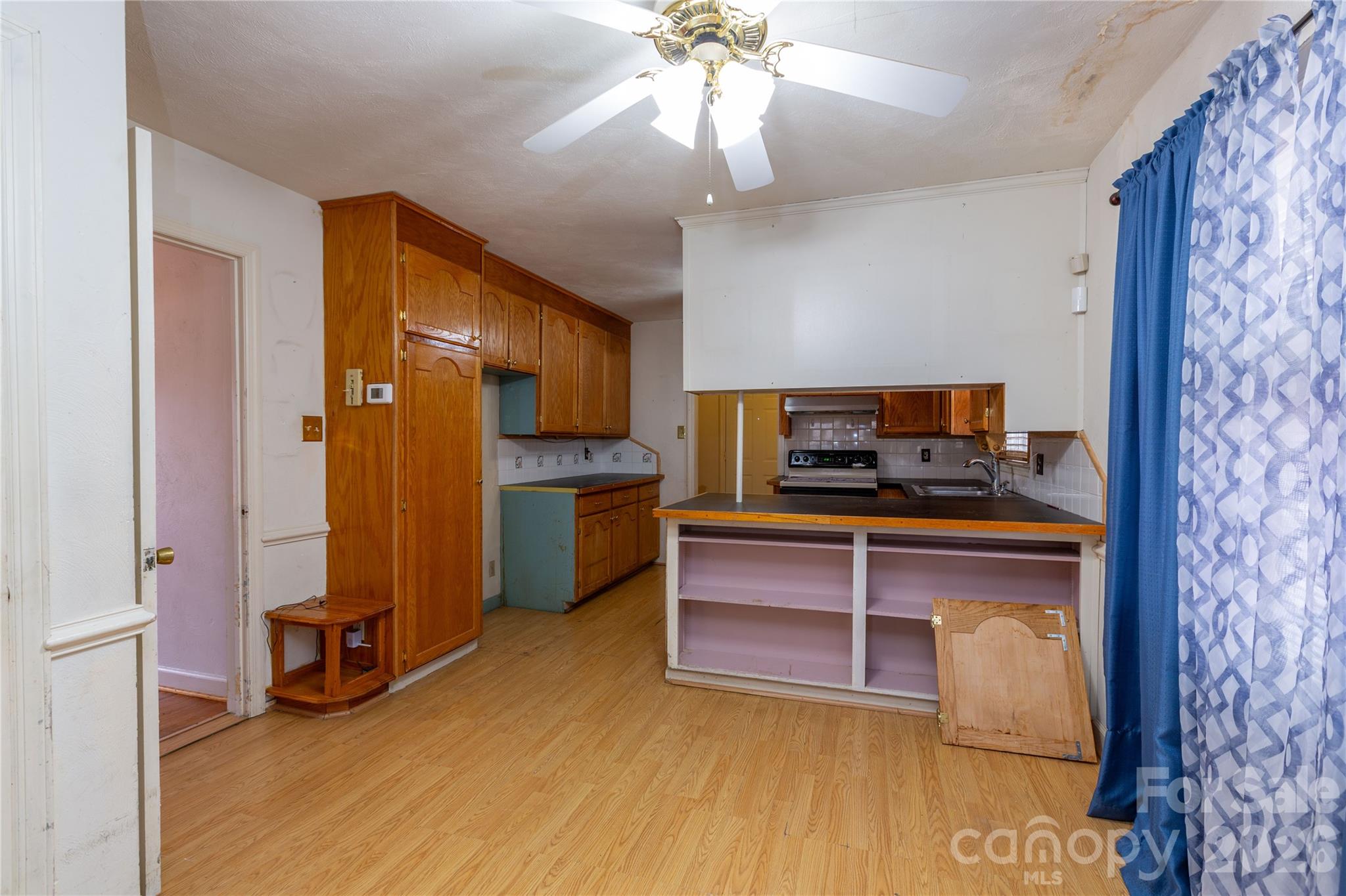 611 Park Avenue Property Photo 12