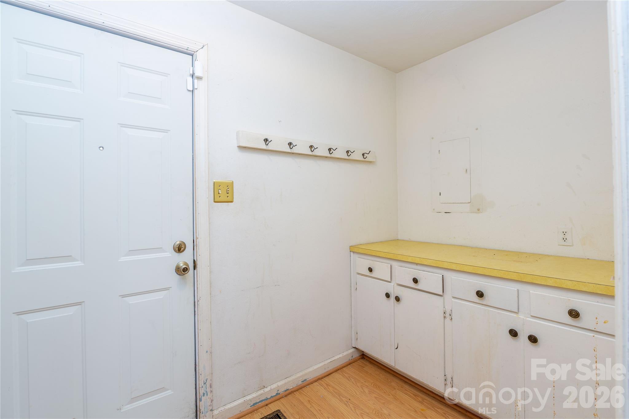 611 Park Avenue Property Photo 18