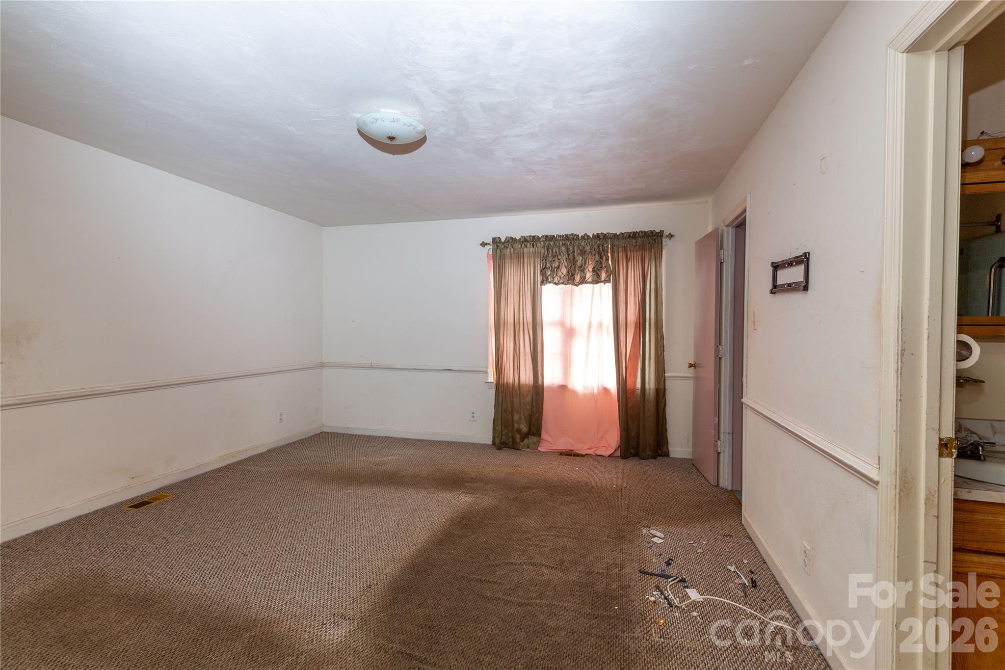 611 Park Avenue Property Photo 19