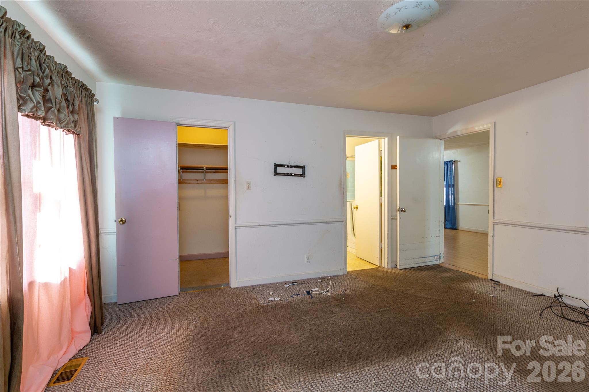 611 Park Avenue Property Photo 20