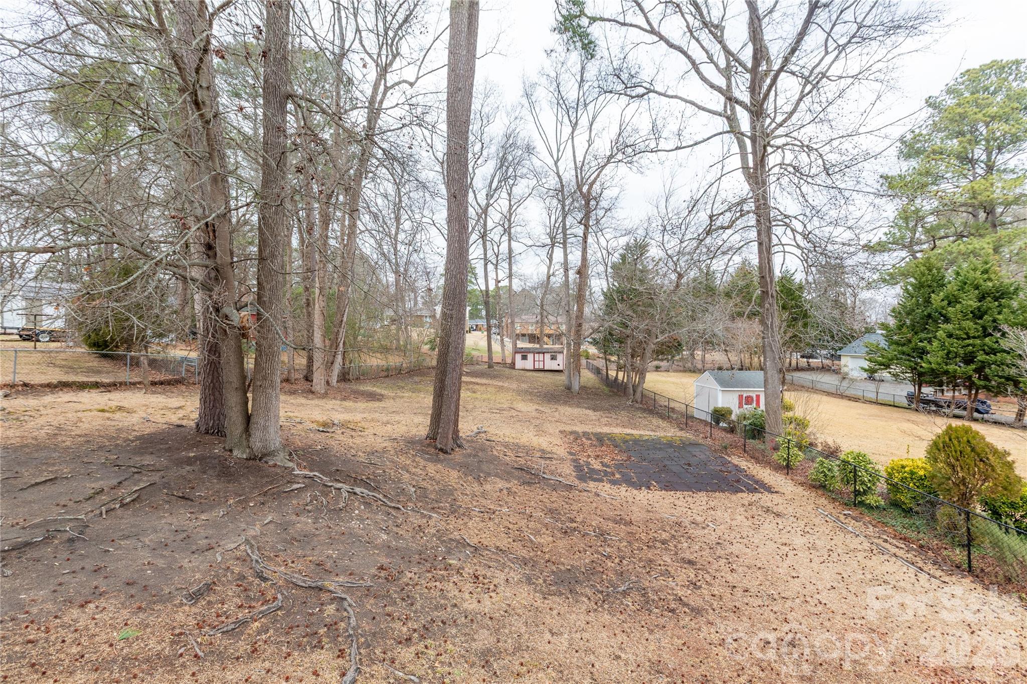611 Park Avenue Property Photo 33