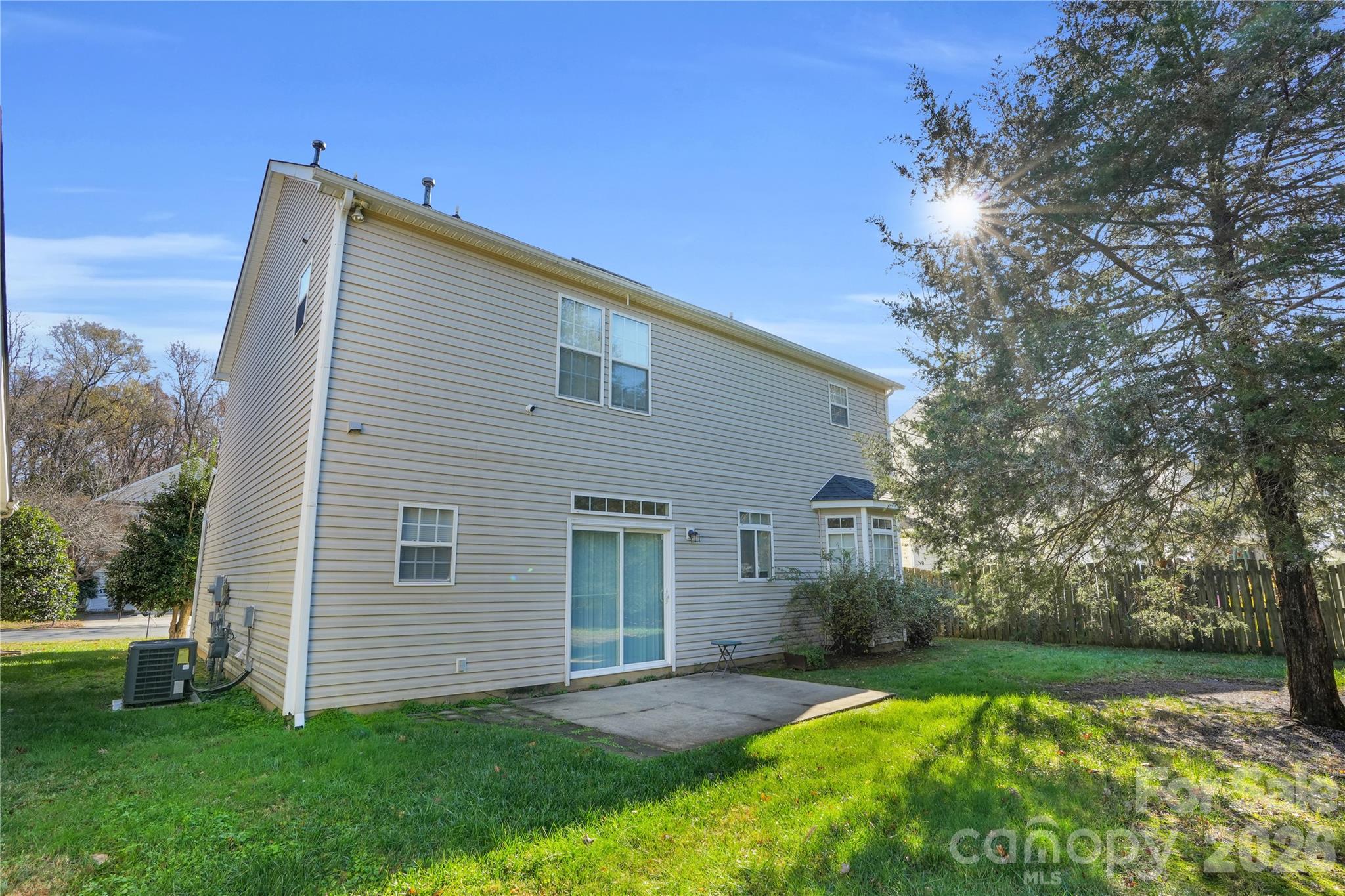 5815 Waverly Lynn Lane Property Photo 10