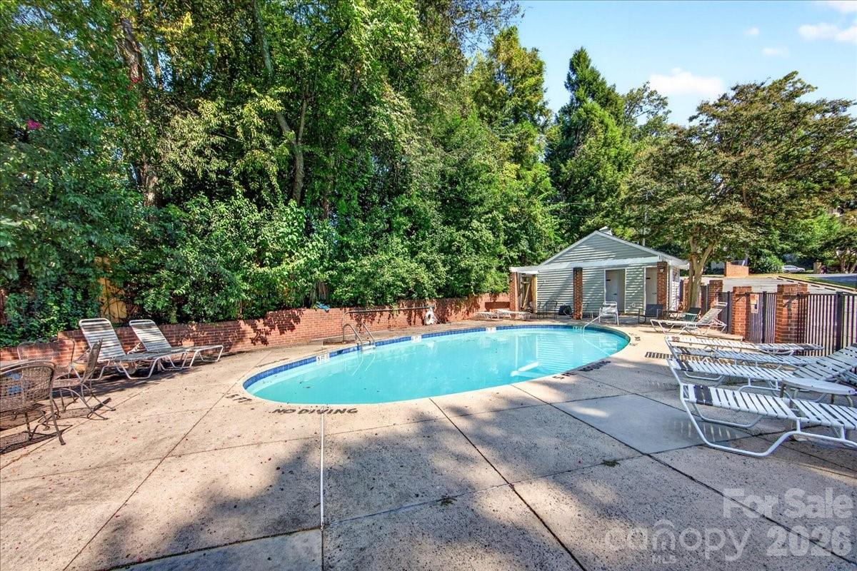 430 Queens Road 221 Property Photo 19