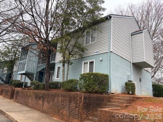 1903 Beechtree Court Property Photo 27