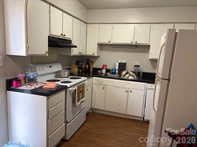 1903 Beechtree Court Property Photo 30