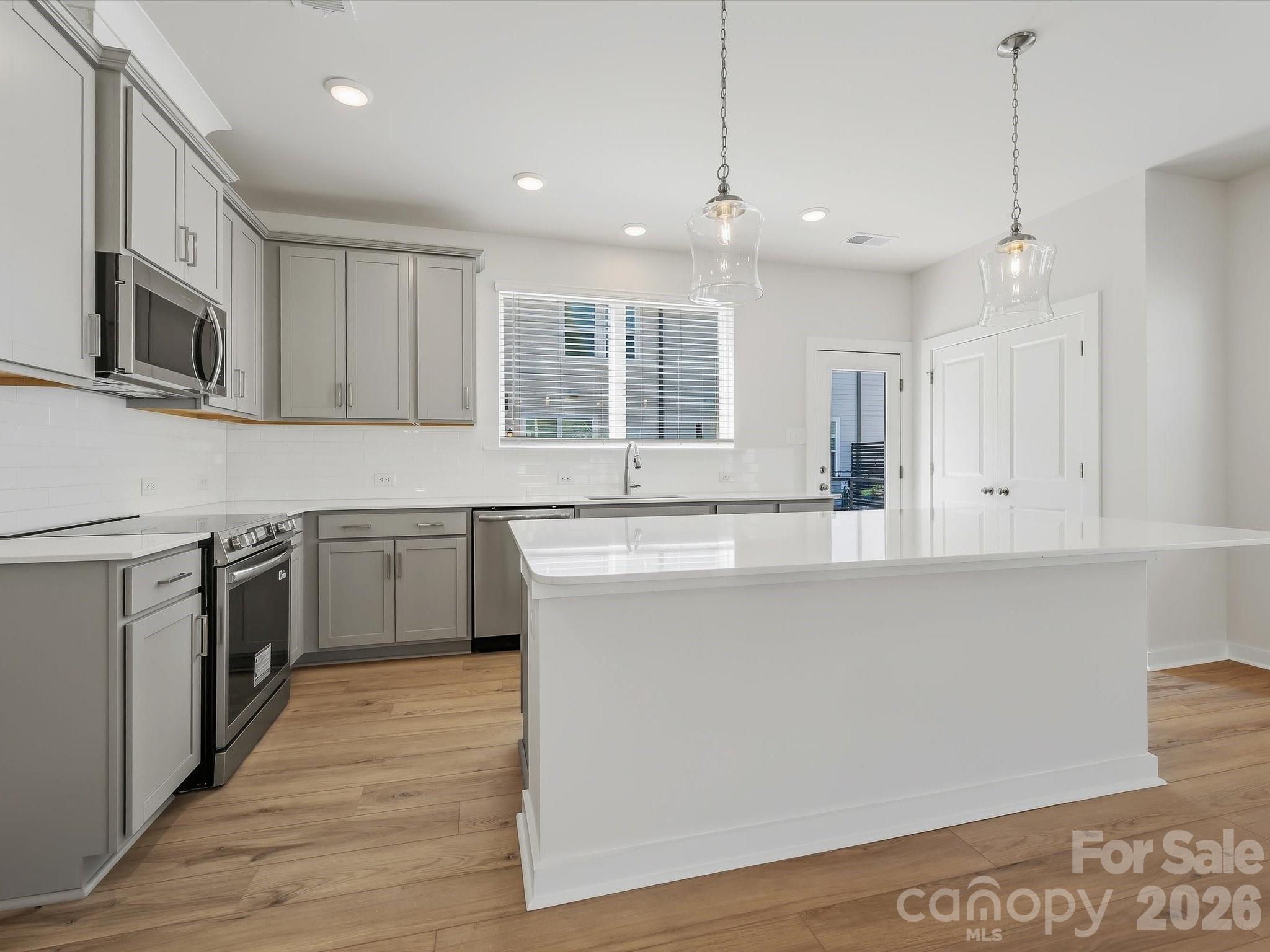 1535 Lithium Lane Property Photo 4