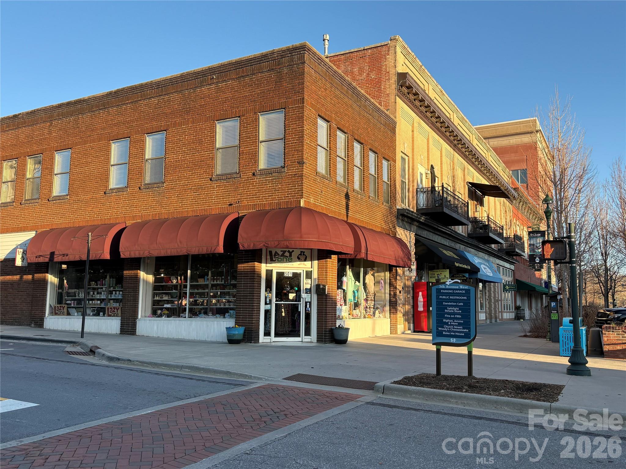 501 N Main Street Property Photo 1